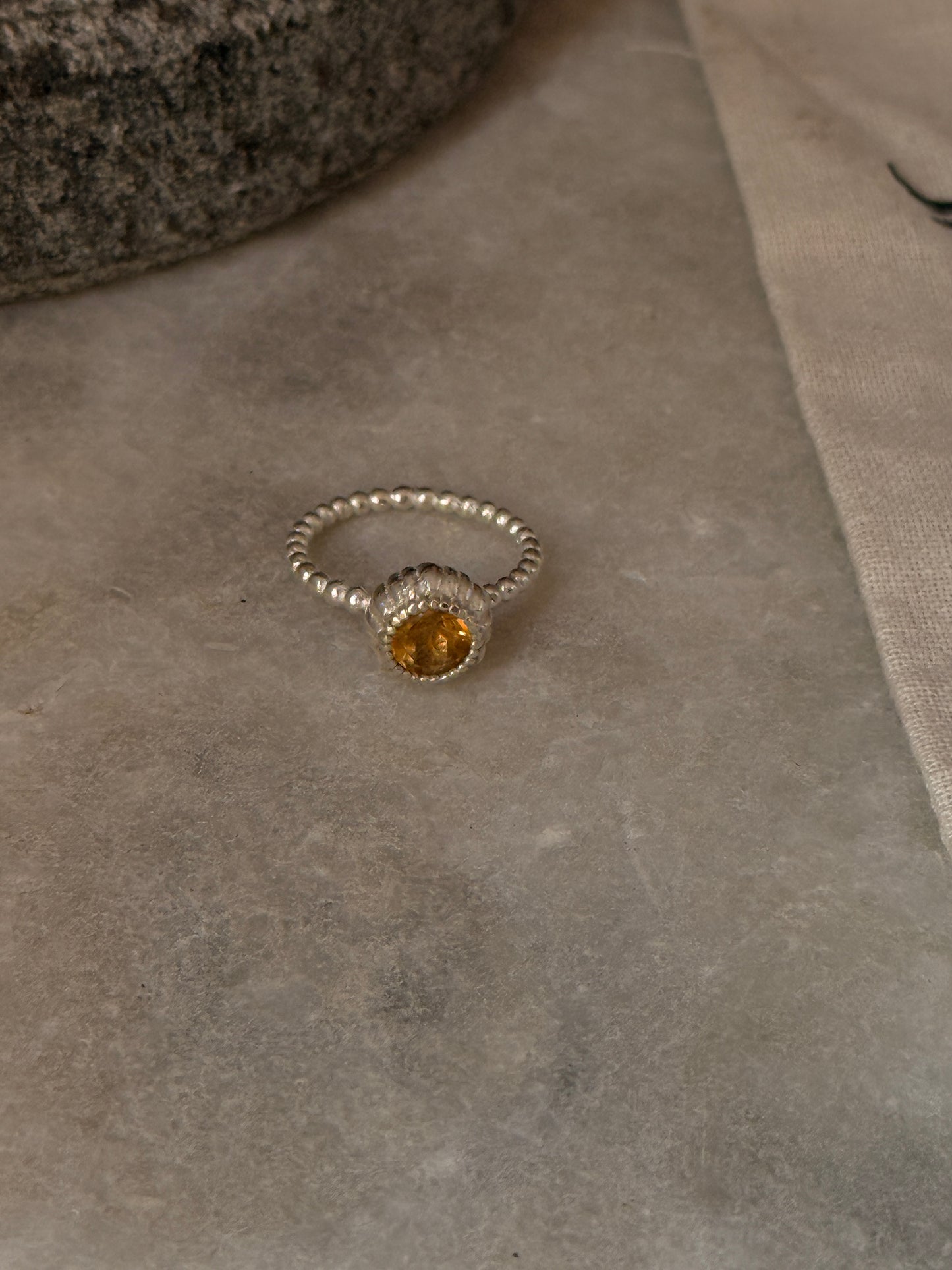 925 Sterling silver artisan ring featuring round citrine stone