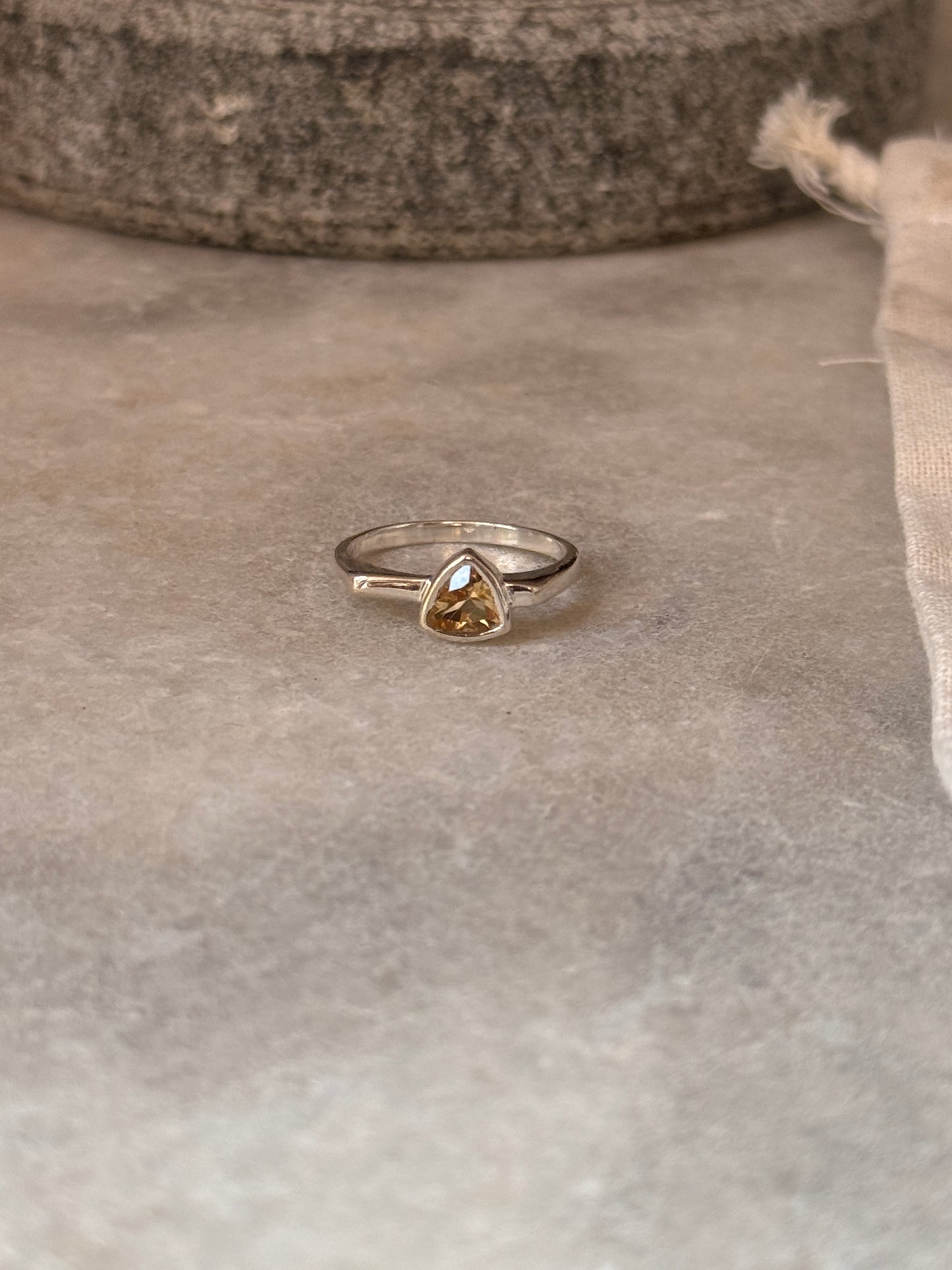 Elegant triangle citrine 925 sterling silver ring