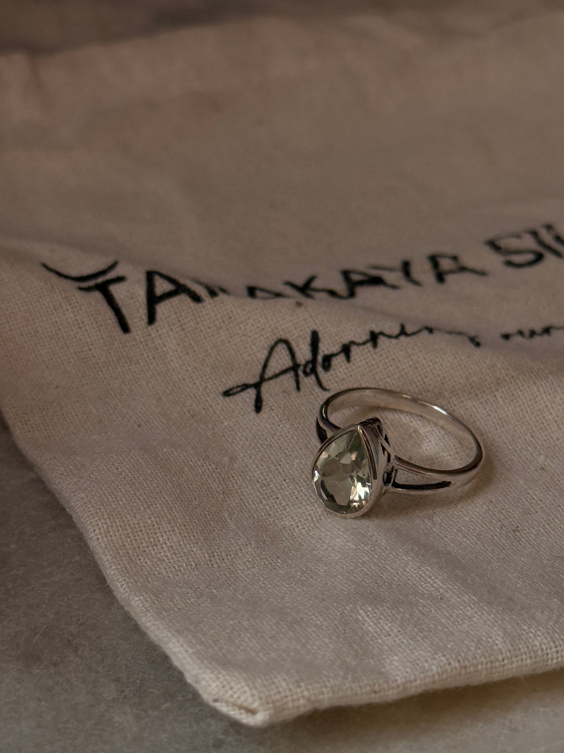 classic 925 sterling silver green amethyst pear ring