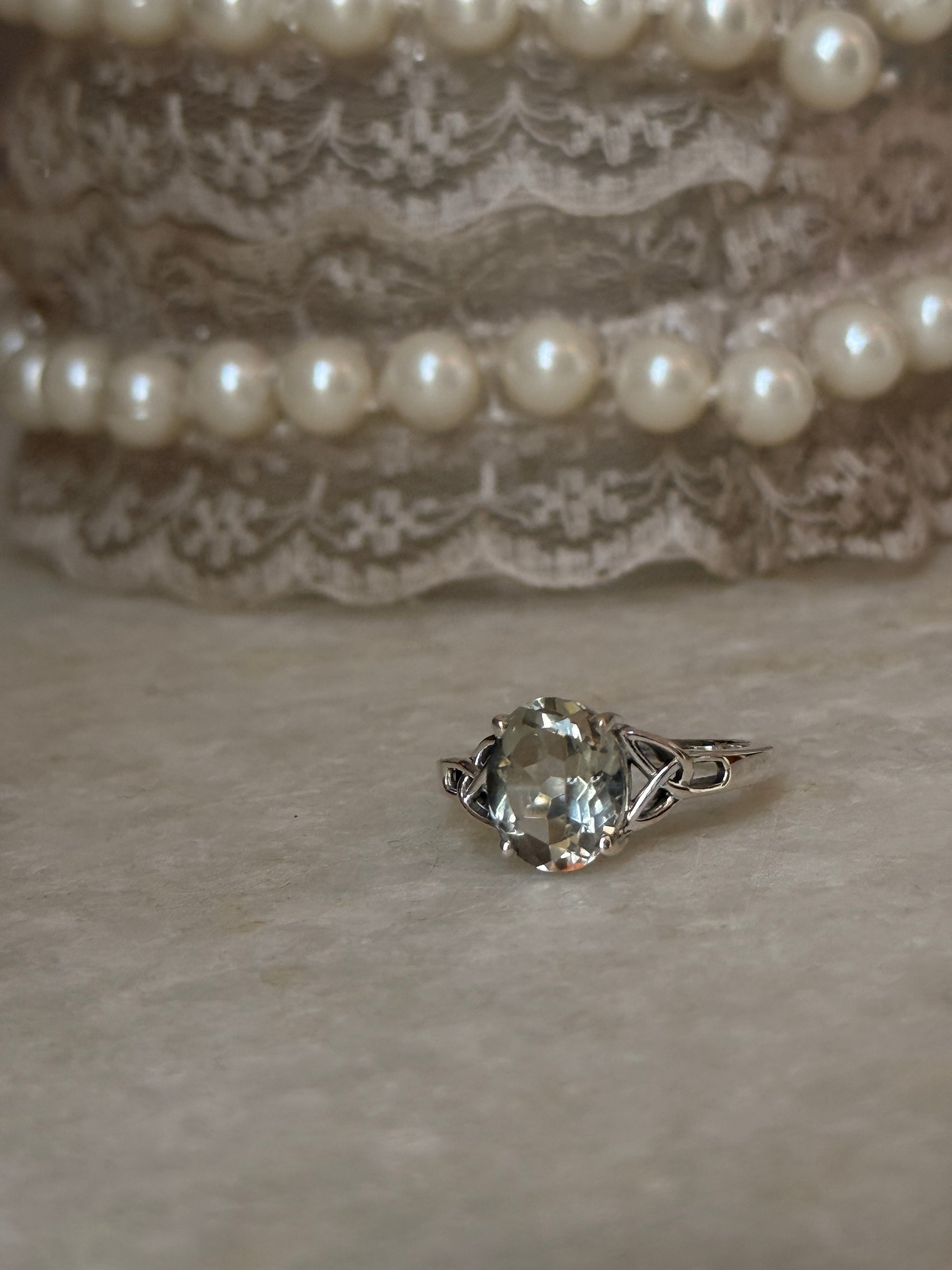 Green amethyst oval celtic knot ring in 925 sterling silver