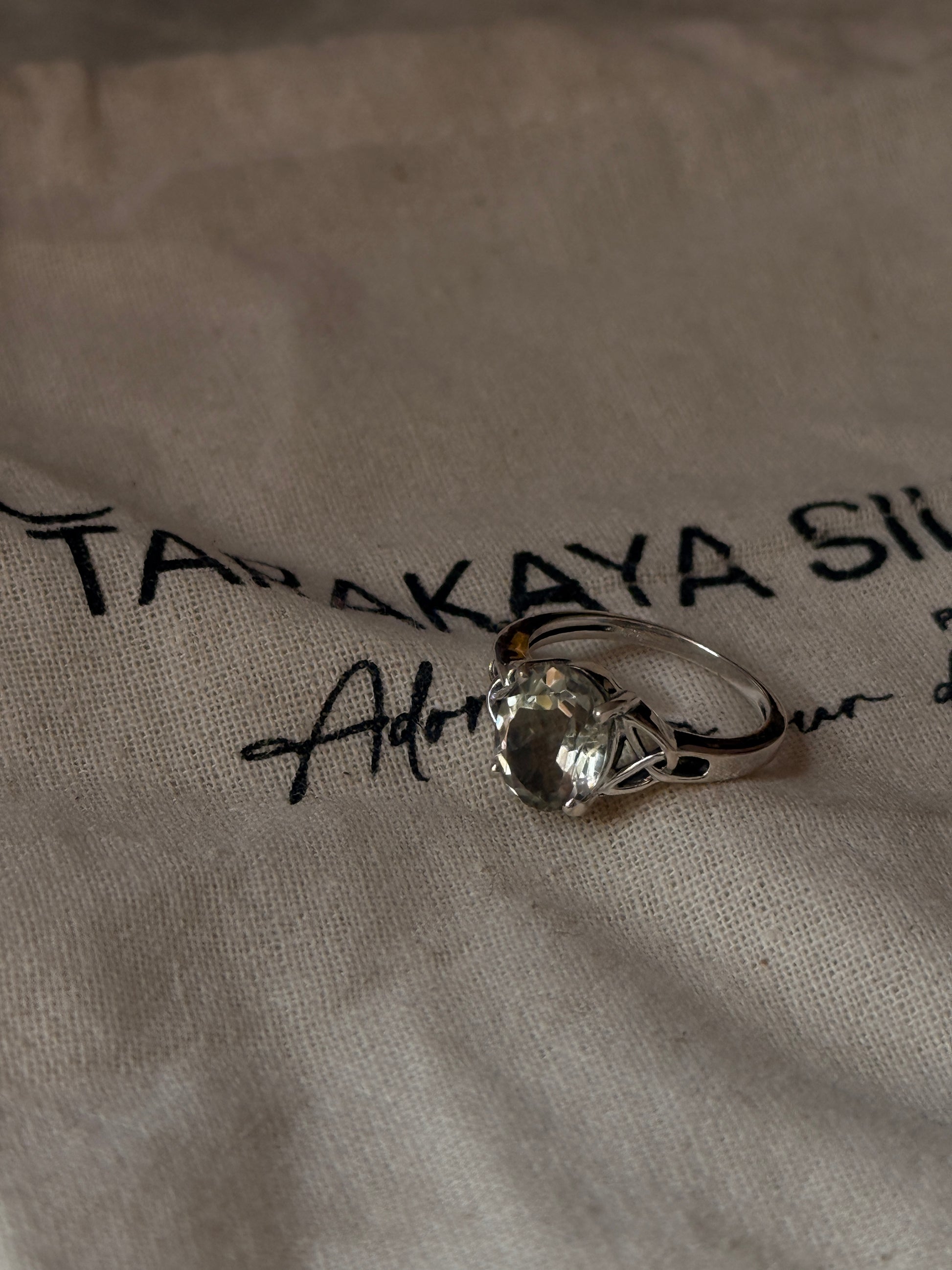 Statement 925 sterling silver green amethyst celtic knot ring