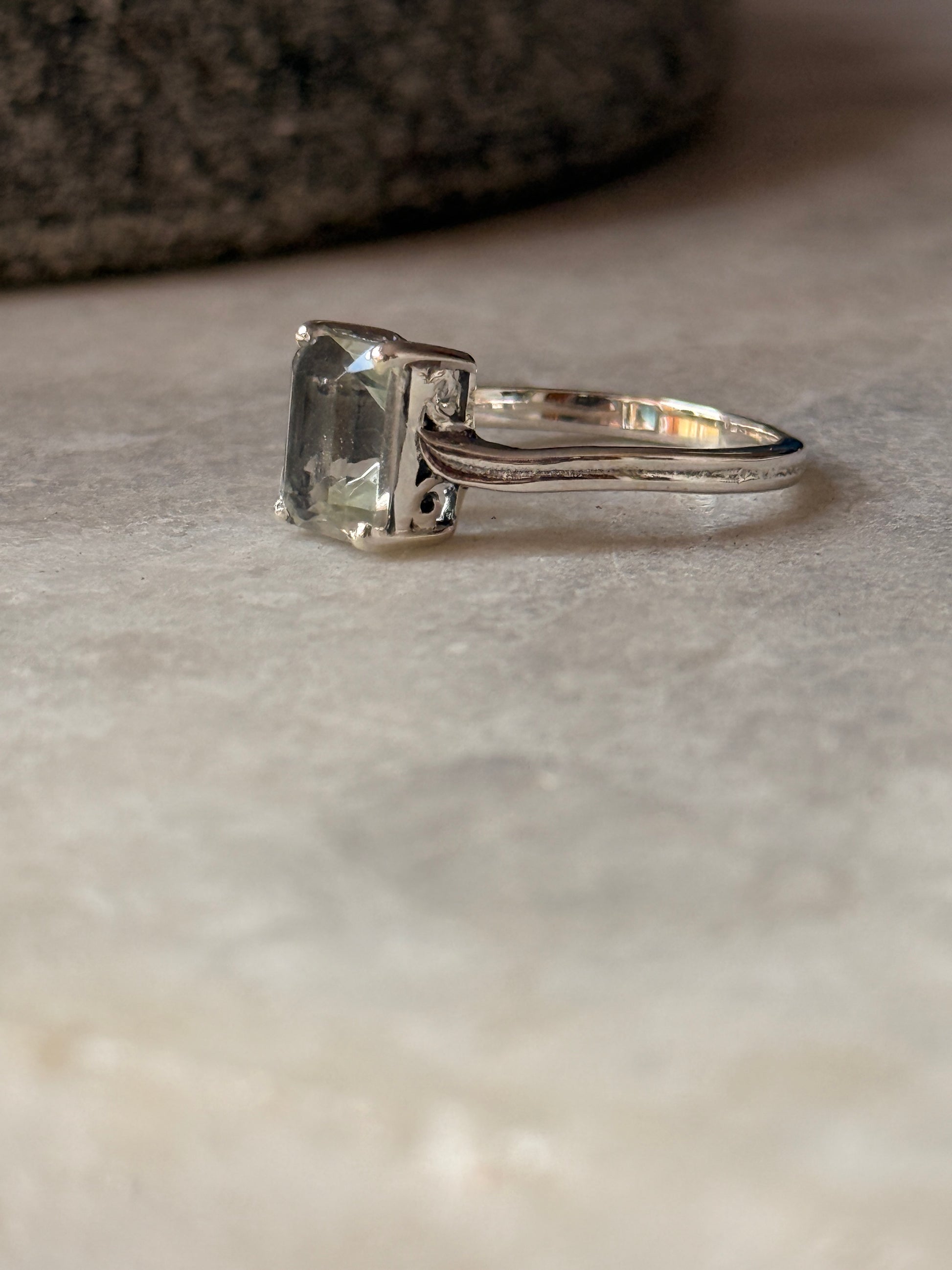 Classic 925 sterling silver green amethyst rectangle cut ring