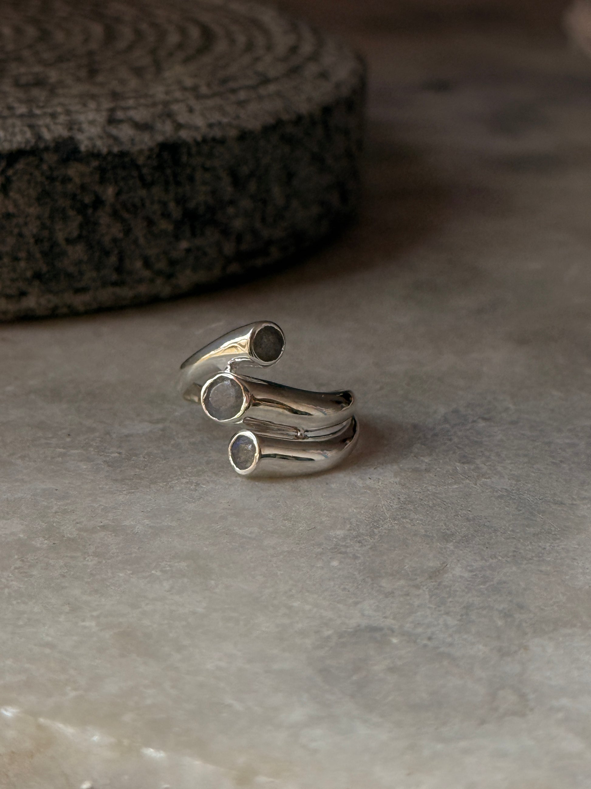 Handmade 925 sterling silver labradorite 3 stone ring
