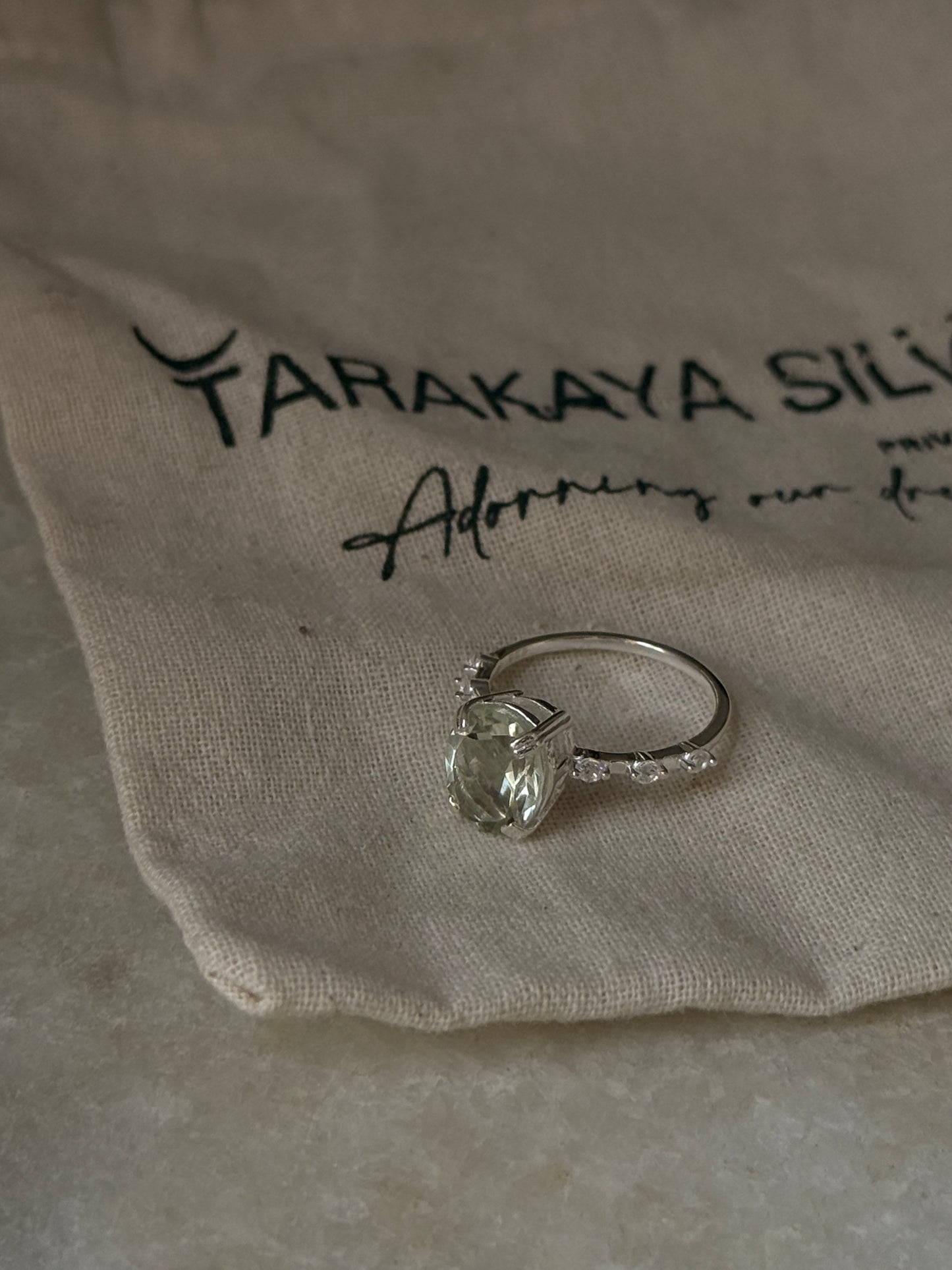 artisan 925 sterling silver green amethyst oval CZ solitaire ring  