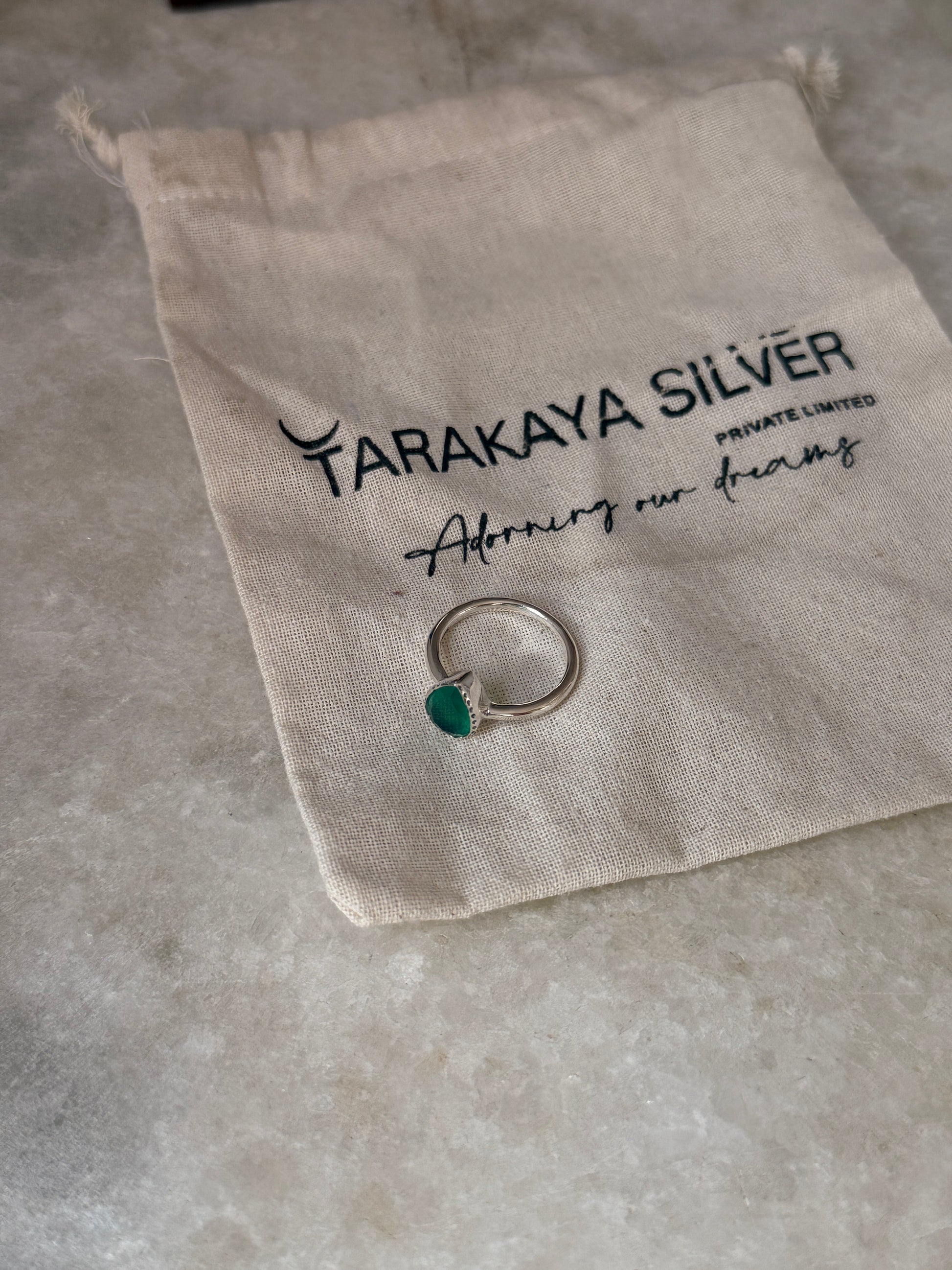 Minimalist green onyx pear 925 sterling silver ring  