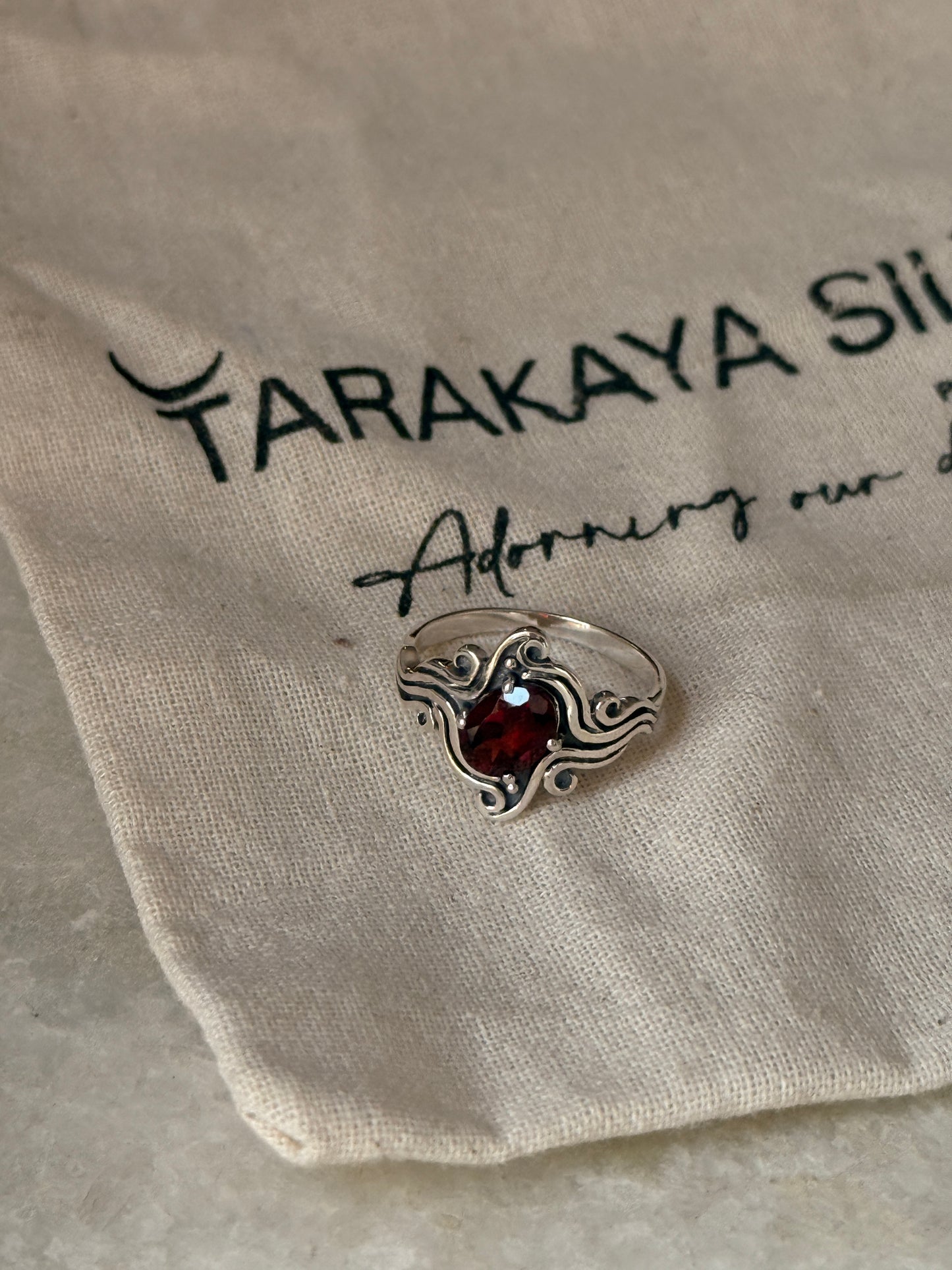 elegant garnet gemstone 925 sterling silver wavy ring  