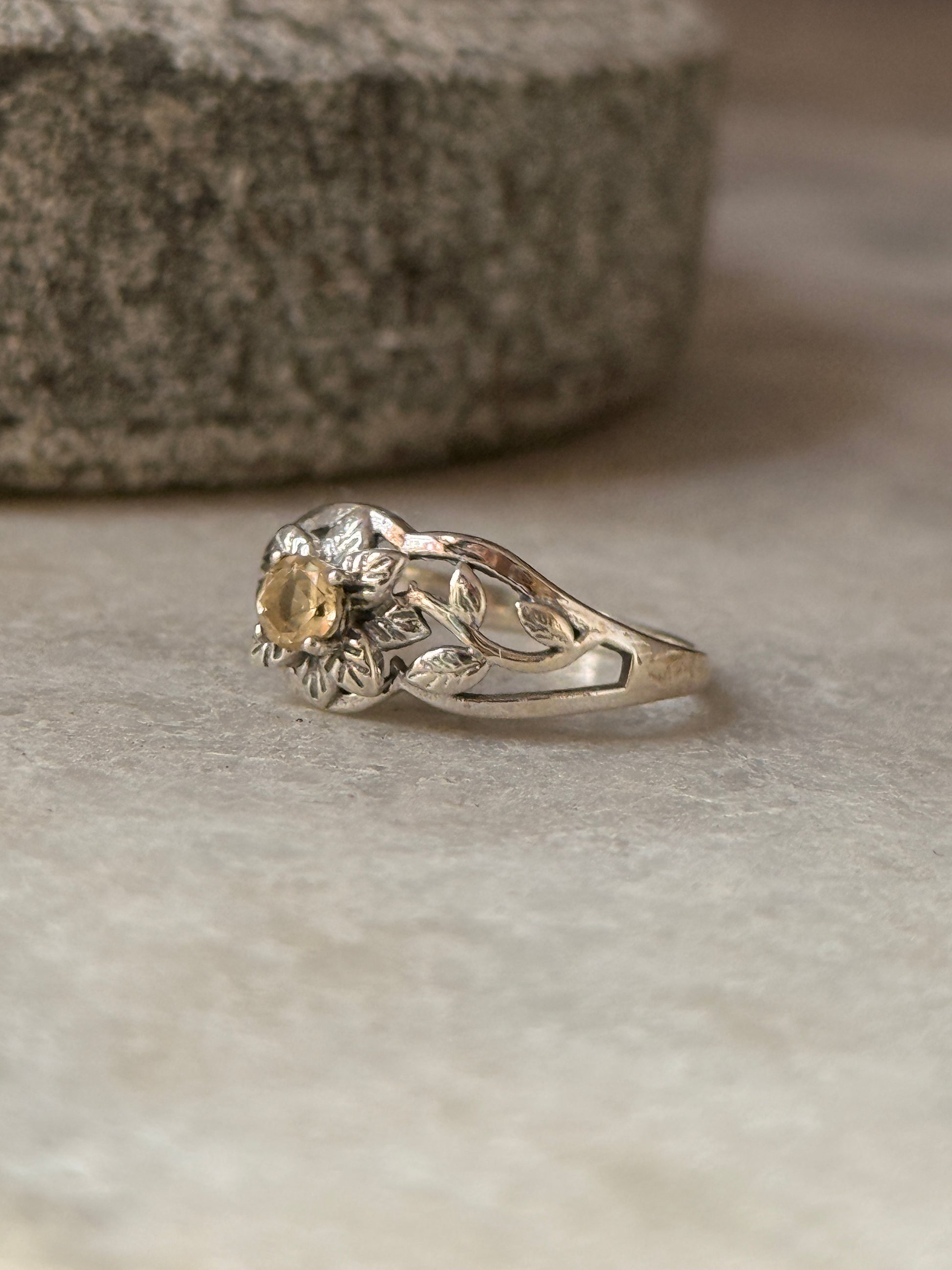 handcrafted 925 sterling silver citrine leaf design ring