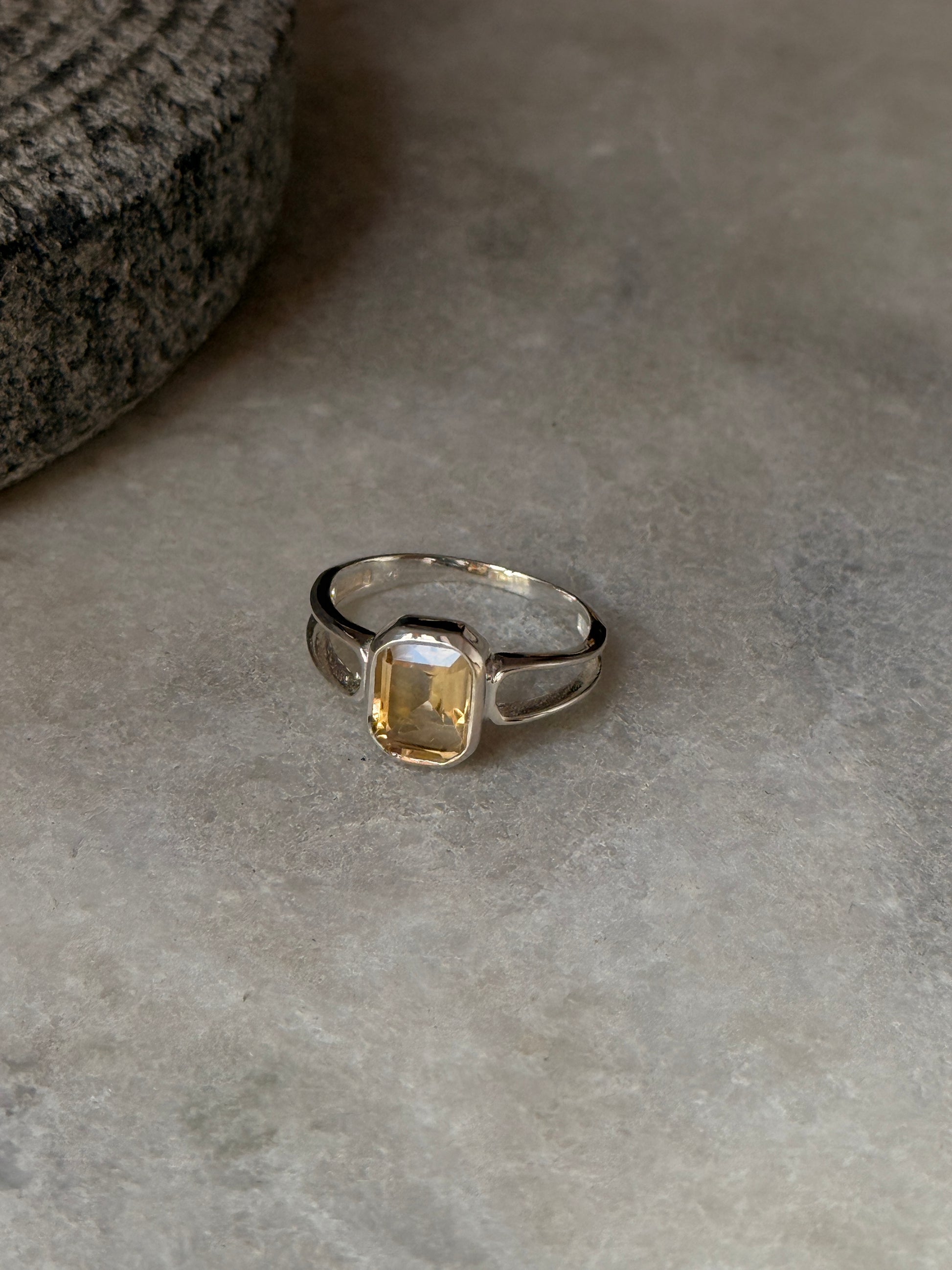 Minimalist citrine rectangular 925 sterling silver ring  