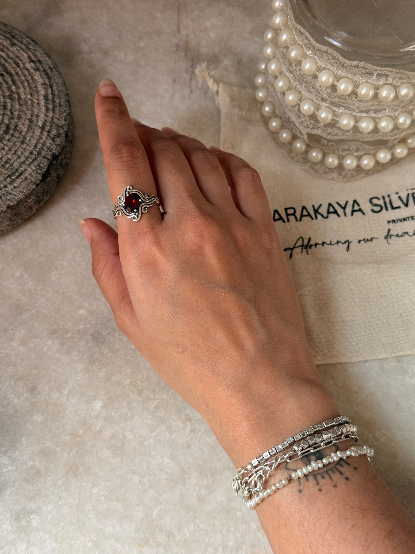 classic 925 sterling silver garnet wavy ring