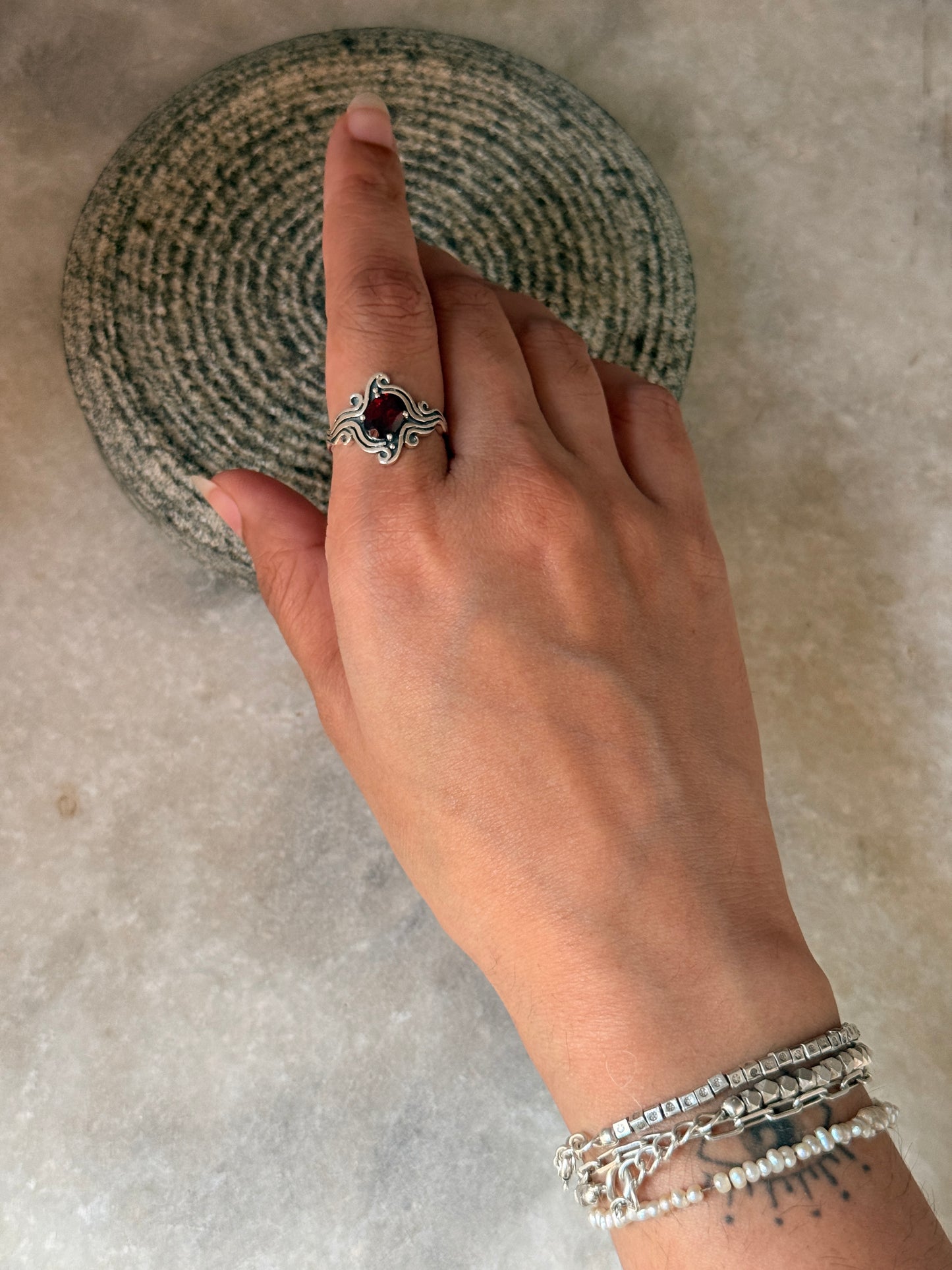 925 sterling silver garnet wavy ring
