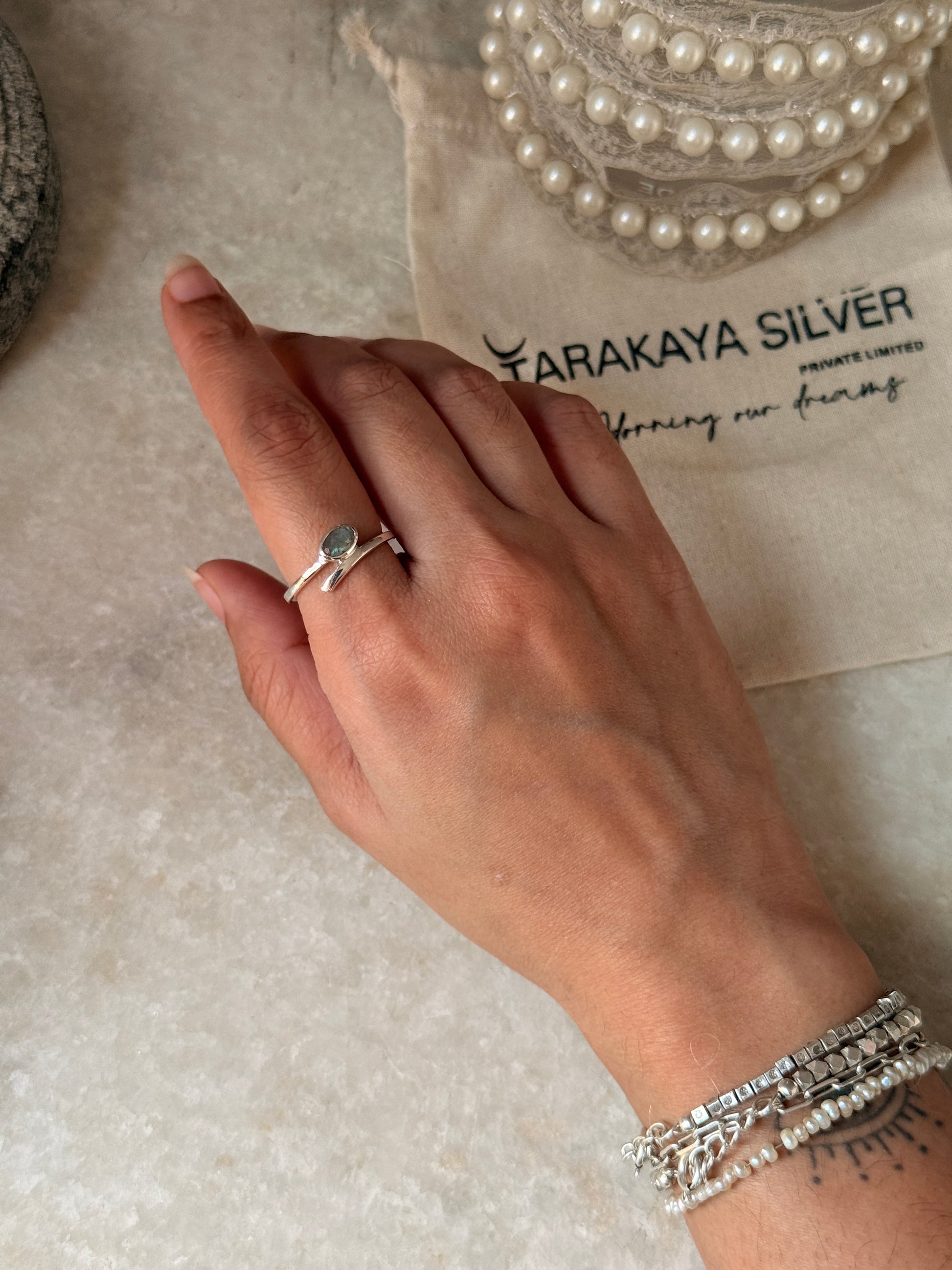 natural labradorite oval 925 sterling silver ring