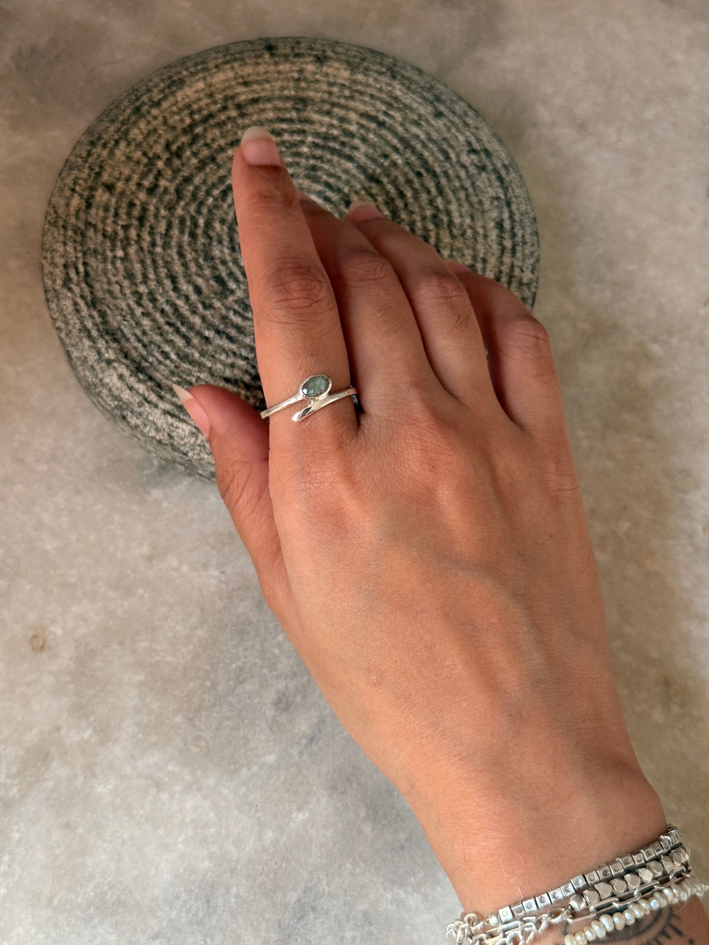 boho style 925 sterling silver labradorite oval ring