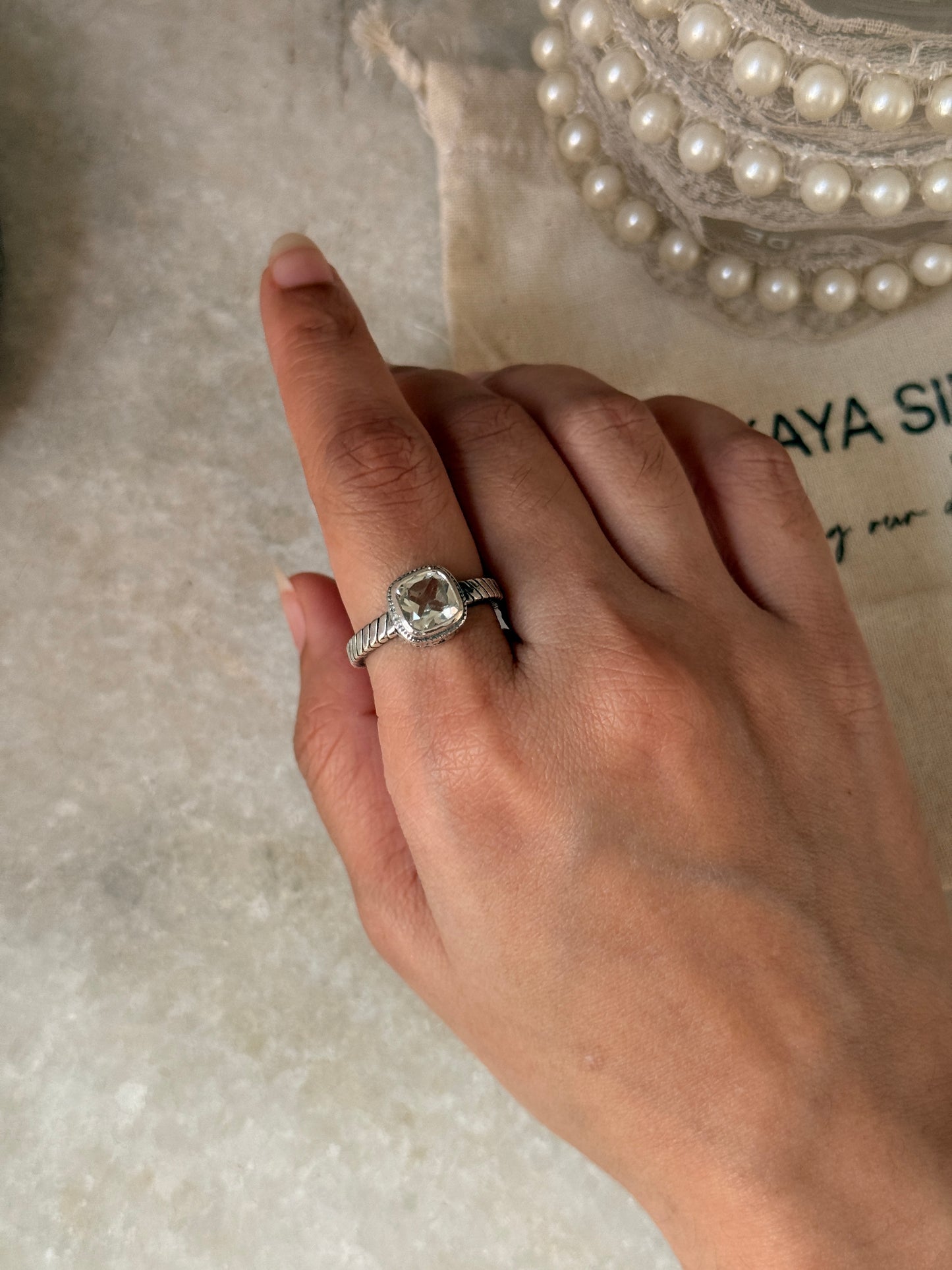 vintage-inspired green amethyst line engraved 925 sterling silver ring