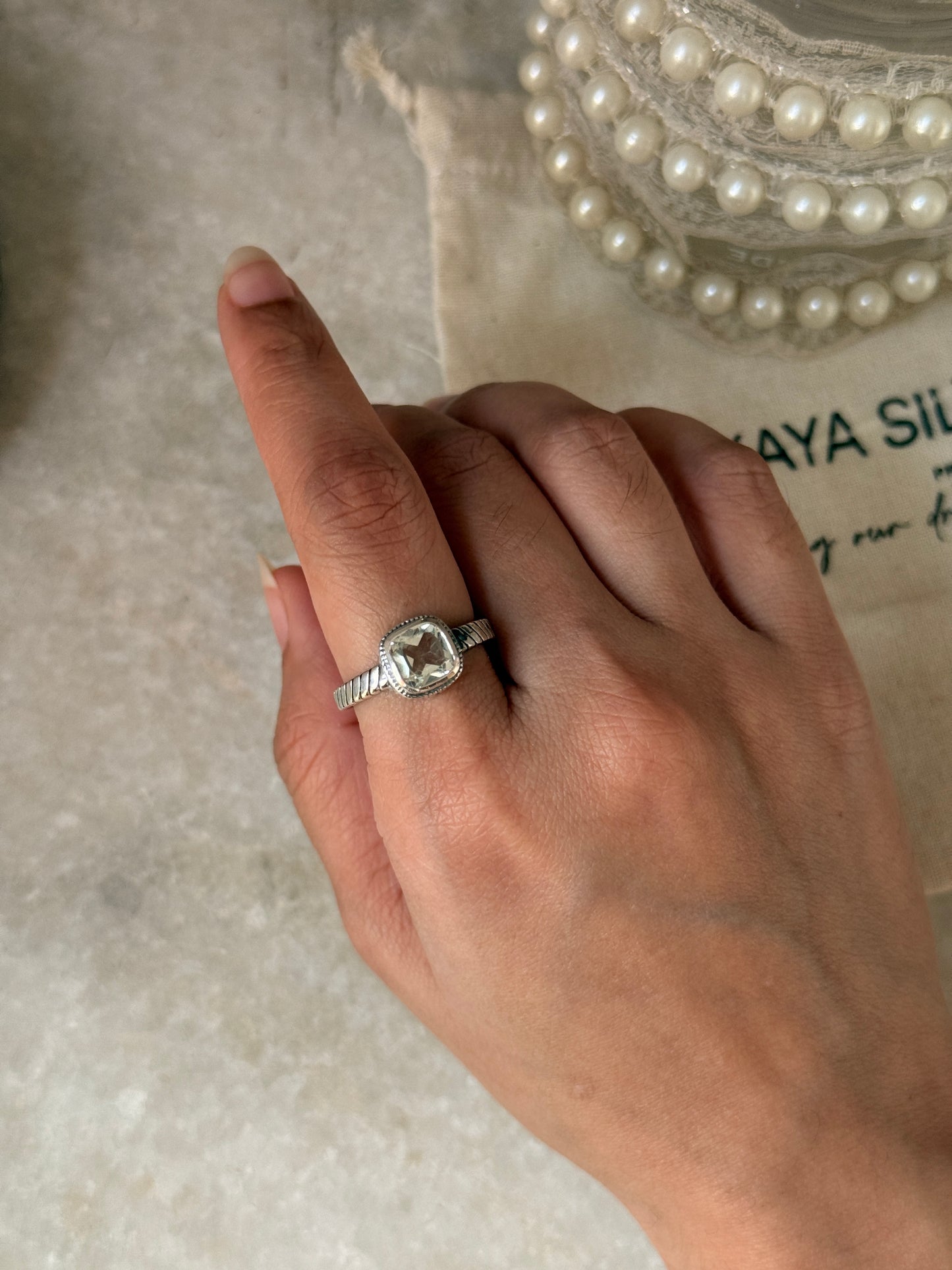 925 sterling silver green amethyst line engraved ring  