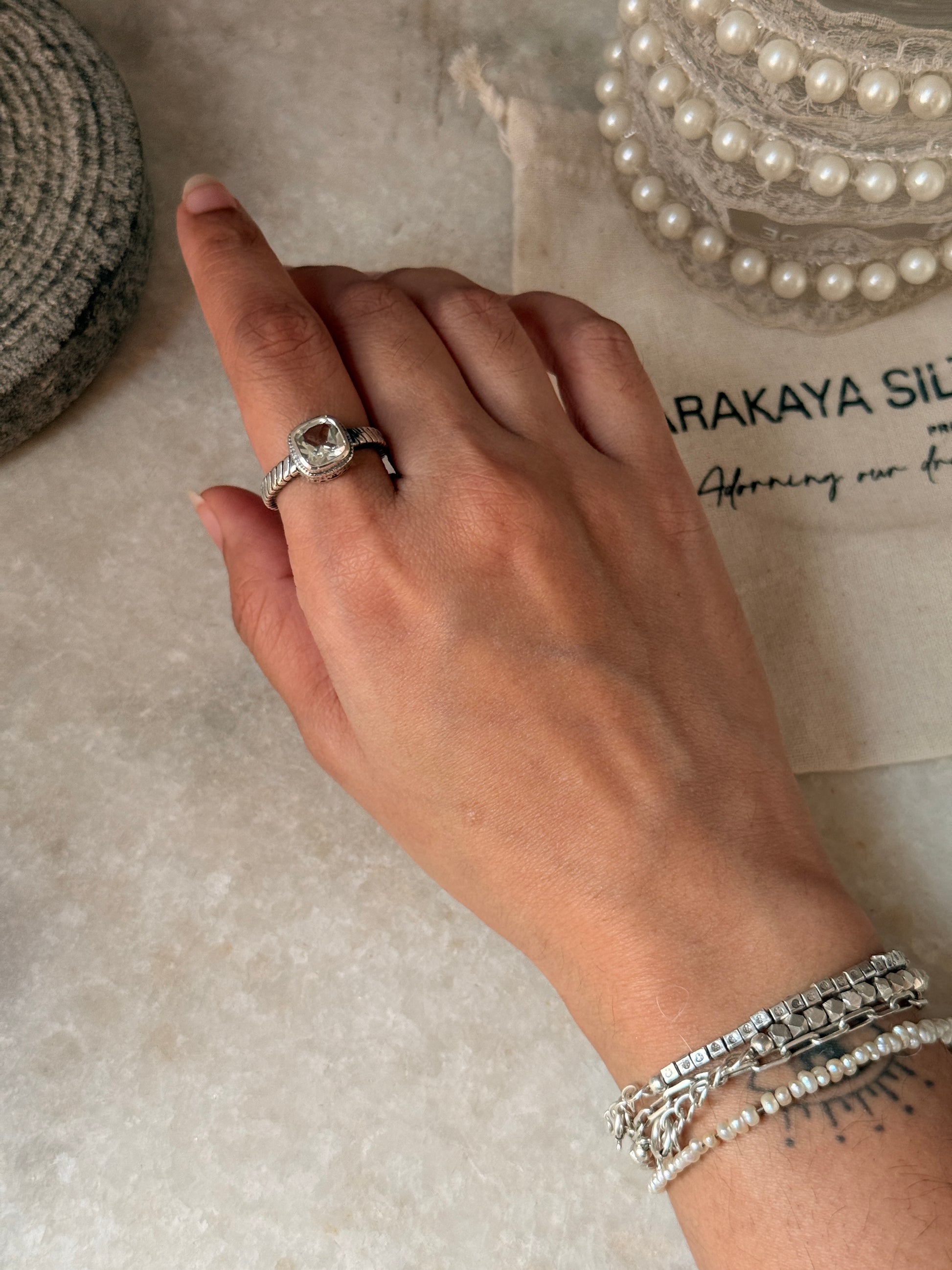 elegant green amethyst line engraved gemstone 925 sterling silver ring  