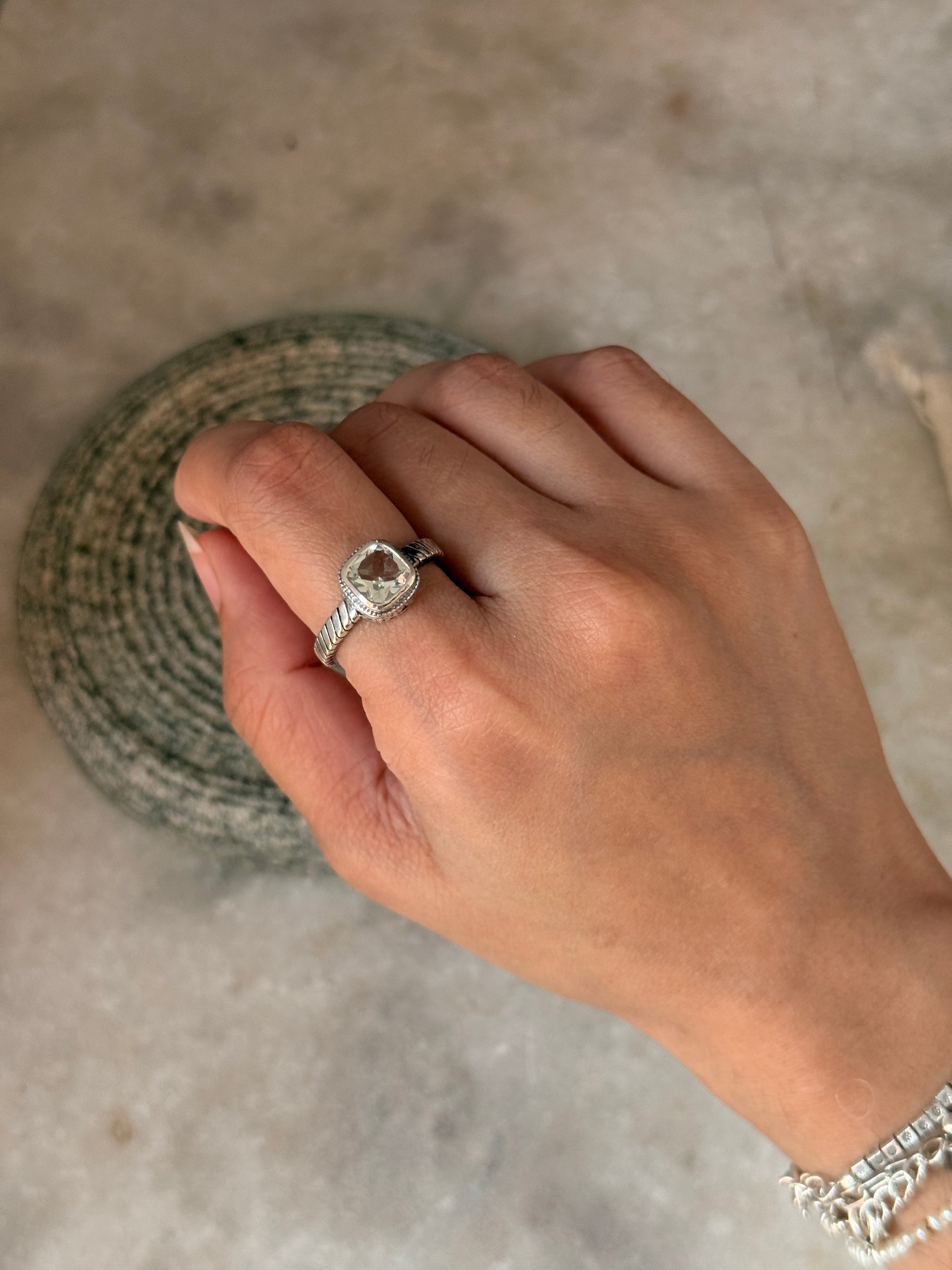 natural green amethyst gemstone 925 sterling silver line engraved ring