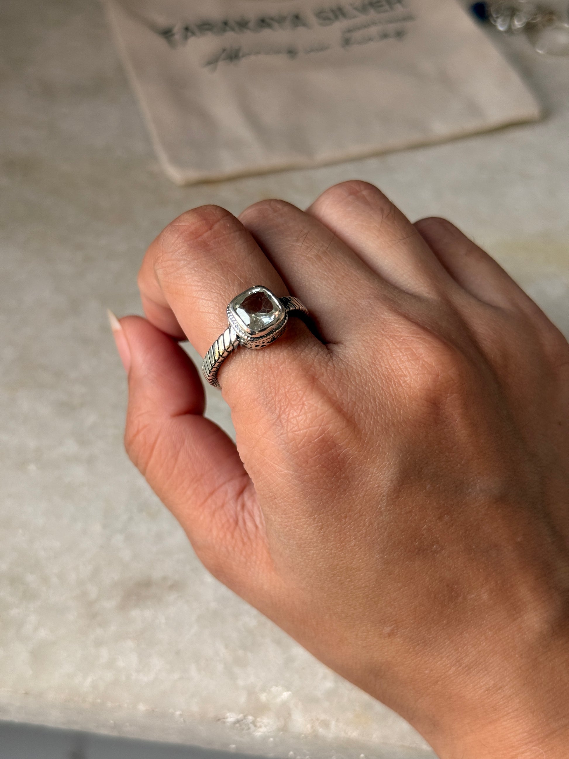 minimalist 925 sterling silver green amethyst line ring