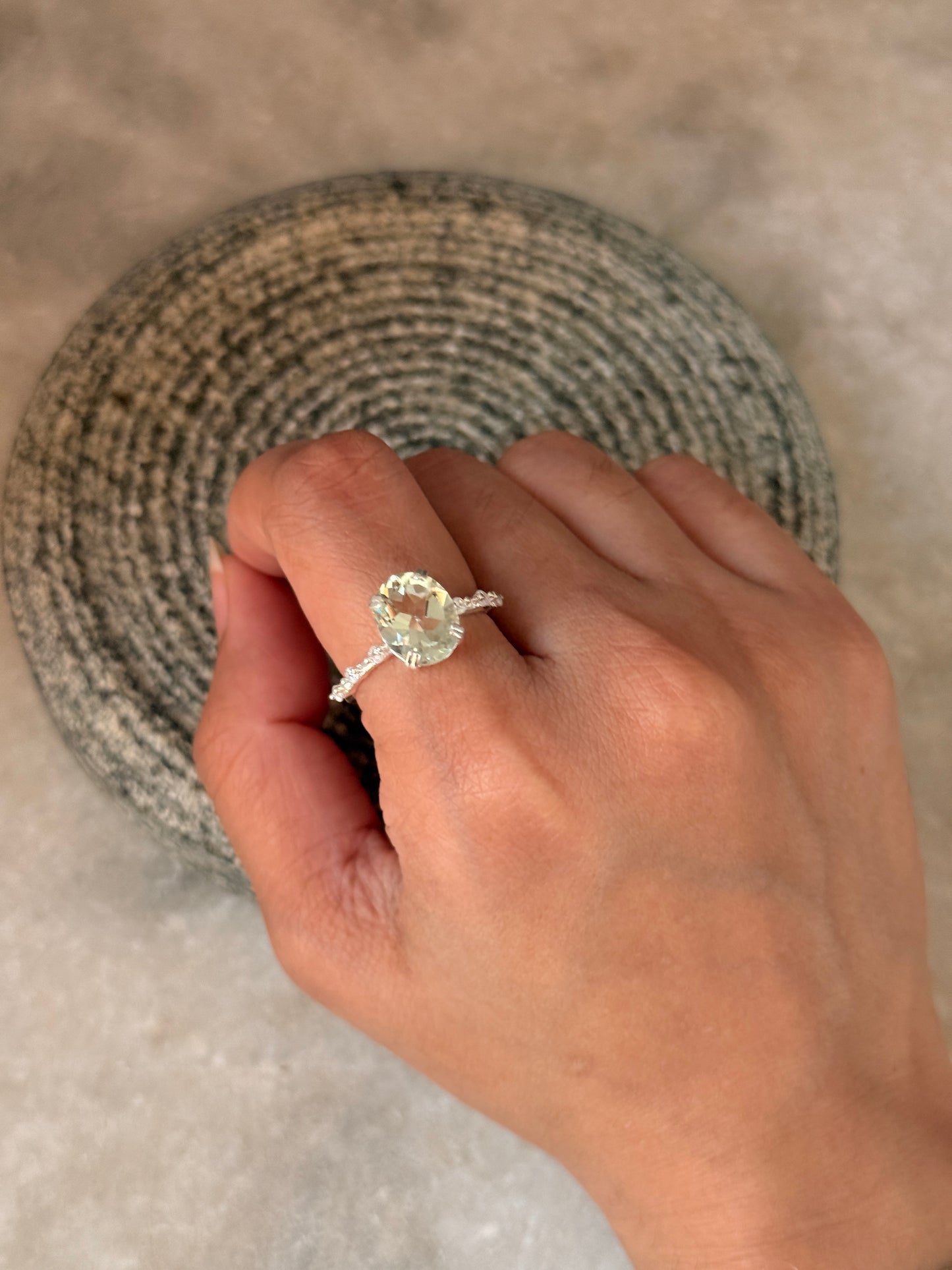 handcrafted 925 sterling silver green amethyst oval cubic zirconia ring