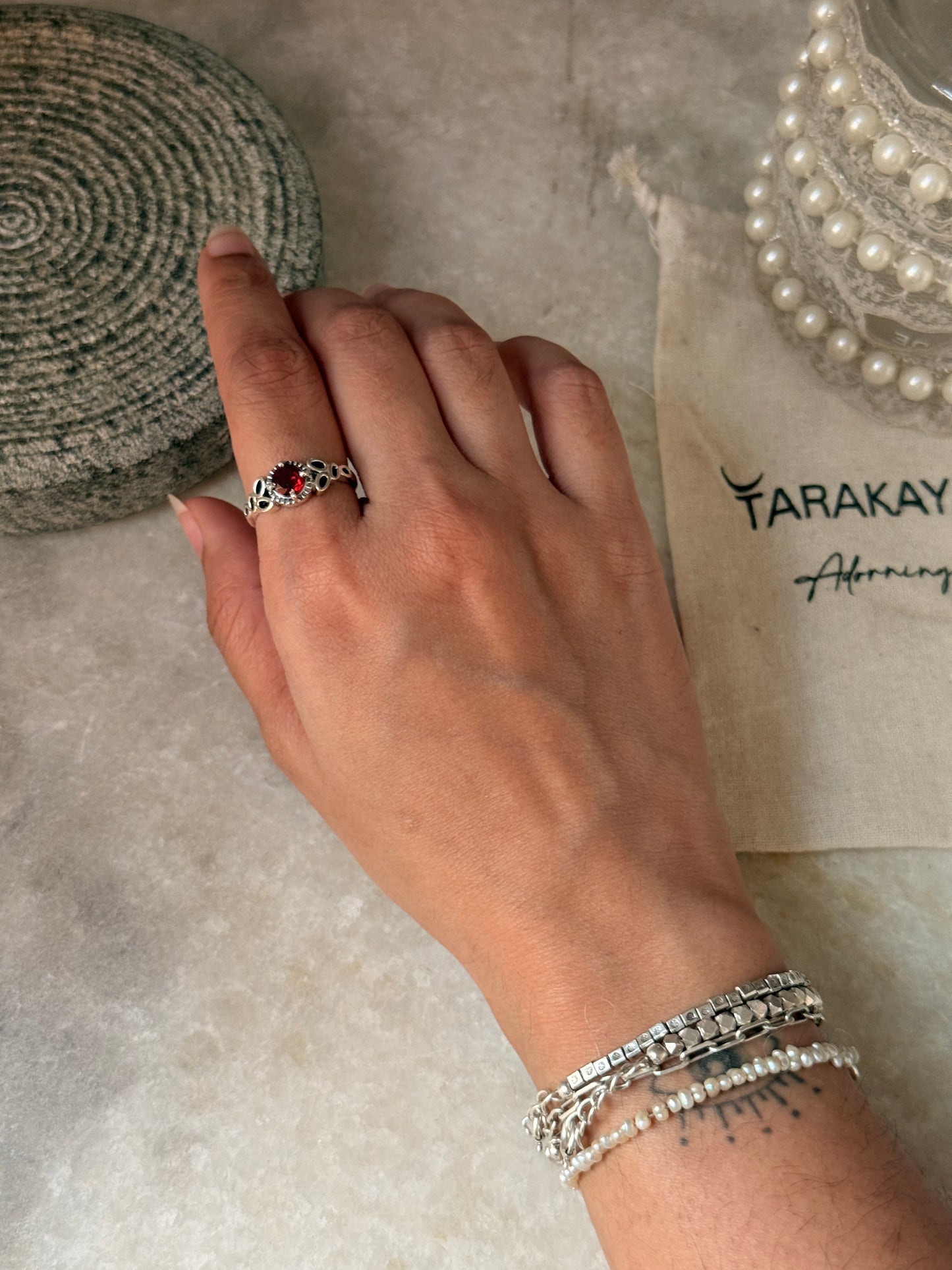 floral vine engraved 925 sterling silver garnet ring