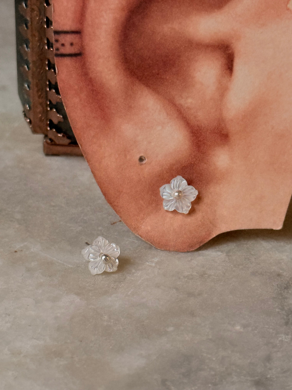 925 Sterling Silver Mother of Pearl Flower Carved Removable Studs