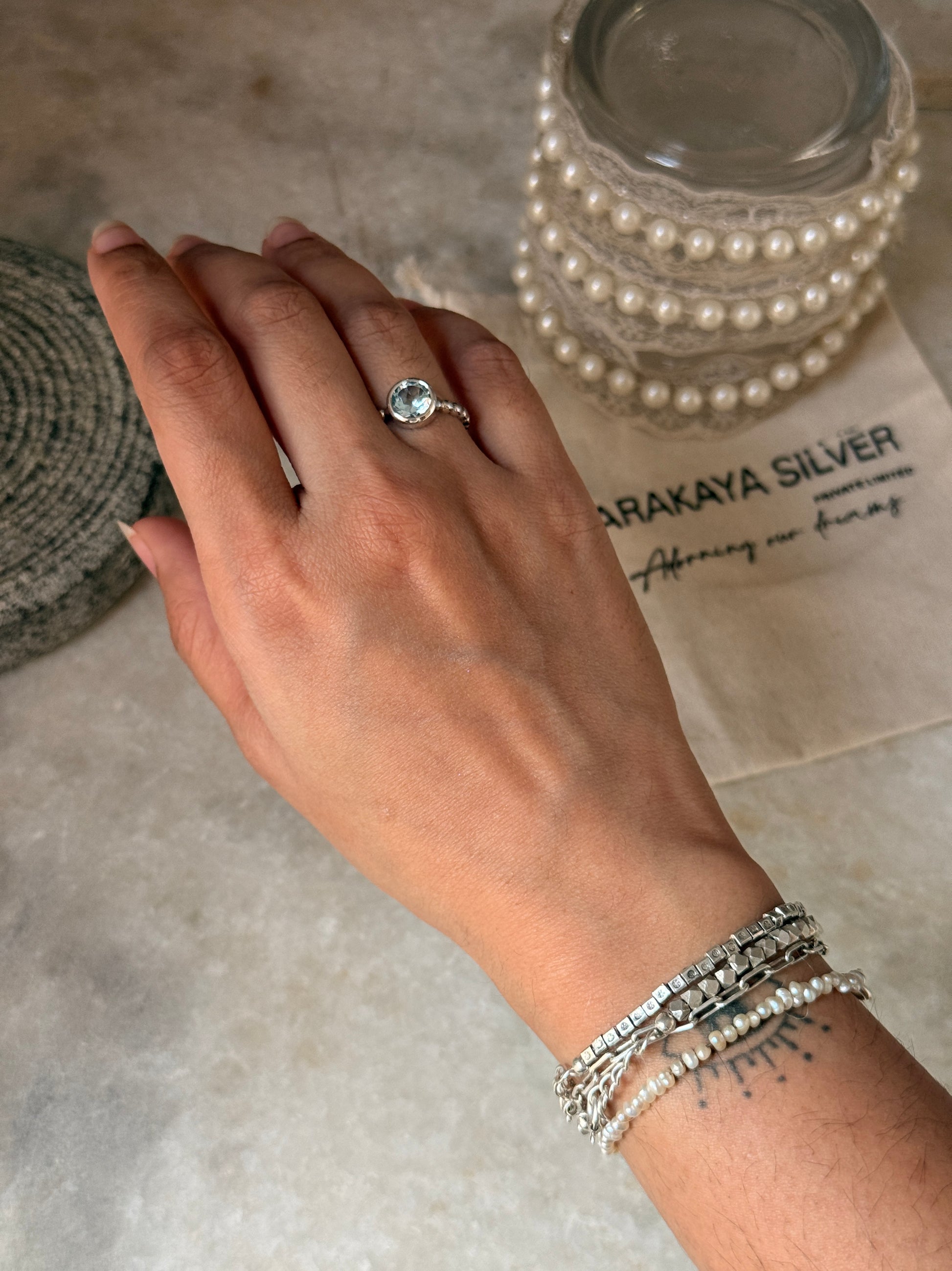 handcrafted 925 sterling silver blue topaz round dot ring