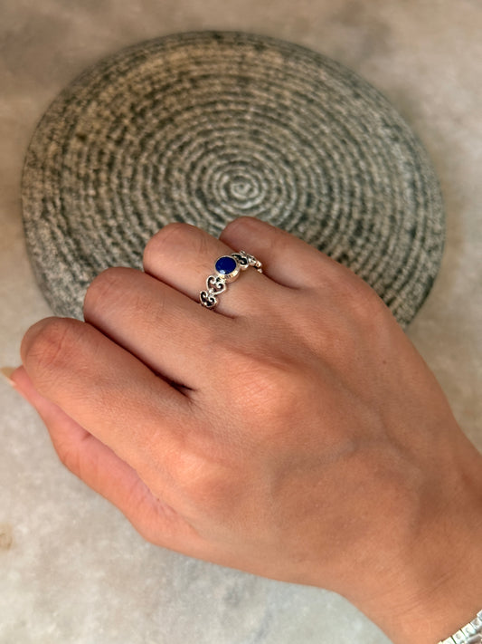 925 sterling silver lapis lazuli princess band ring  