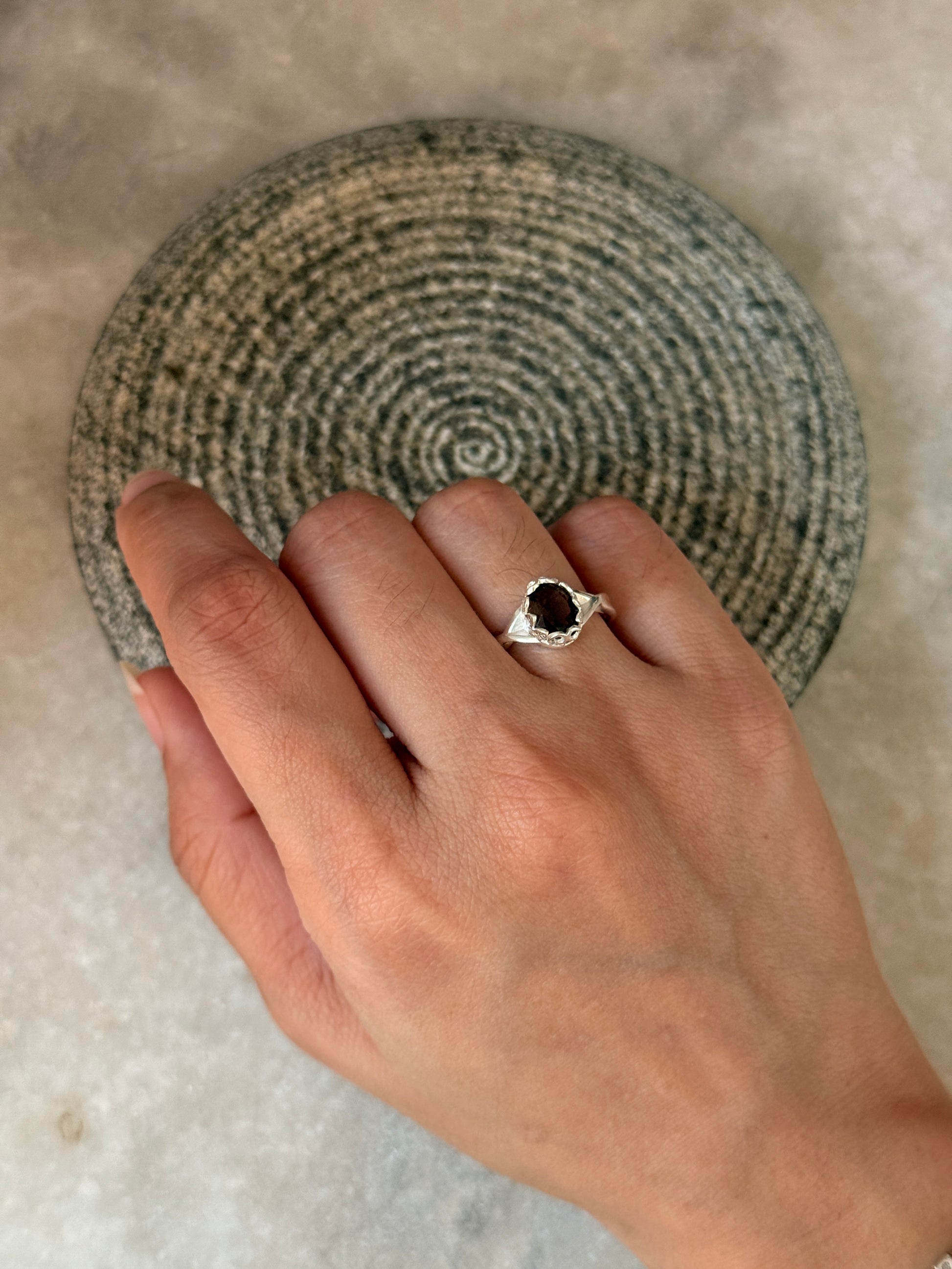 vintage style smokey quartz oval 925 sterling silver ring