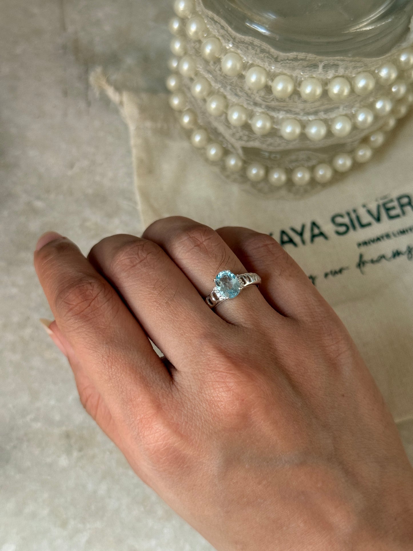 Blue topaz oval ring adjustable in 925 sterling silver