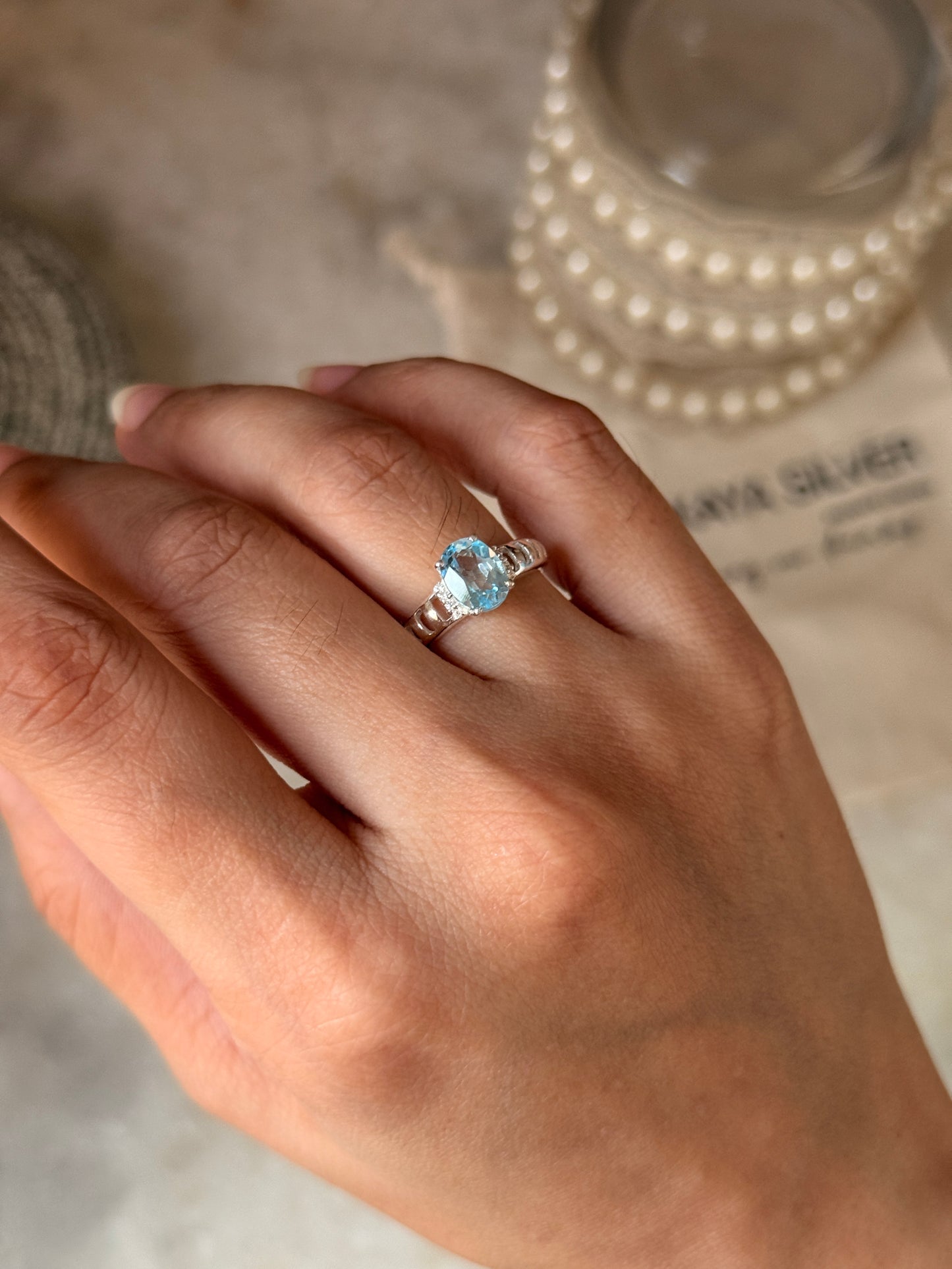 Blue topaz oval ring adjustable in 925 sterling silver