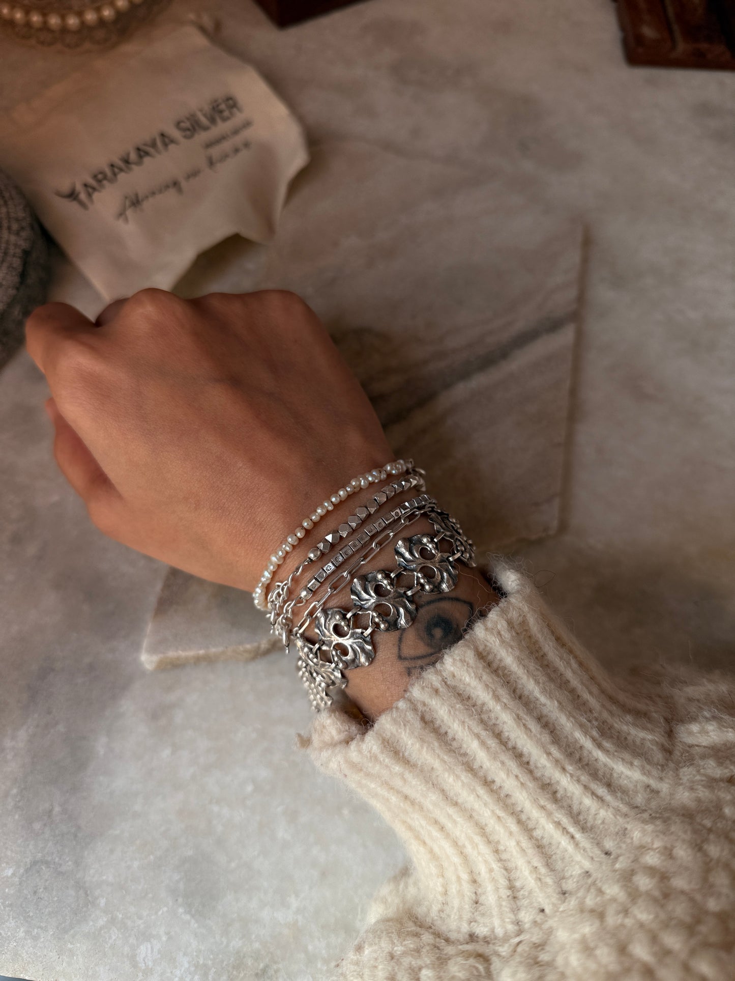 handcrafted 925 sterling silver shell antique bracelet  