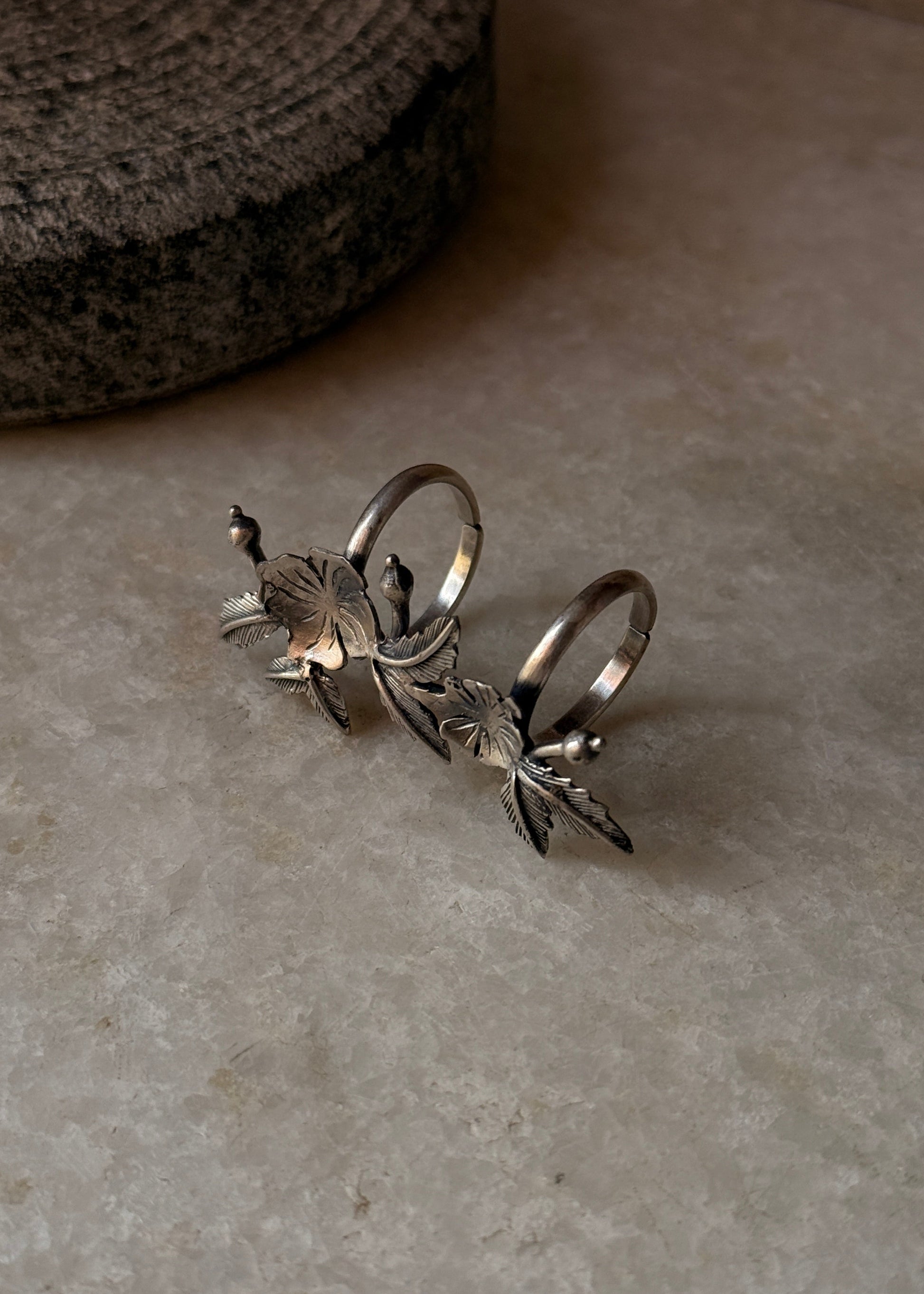 vintage-inspired flower leaf 925 sterling silver adjustable ring  