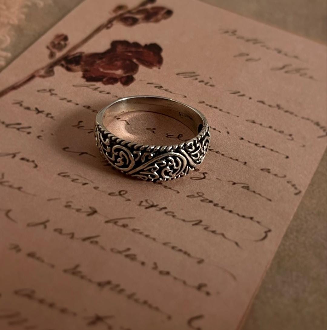 Sterling Silver Vintage Motif Thick Band Ring