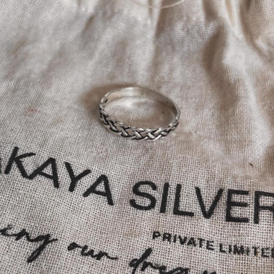 Stylish Silver Ring with Braided Knot Detail