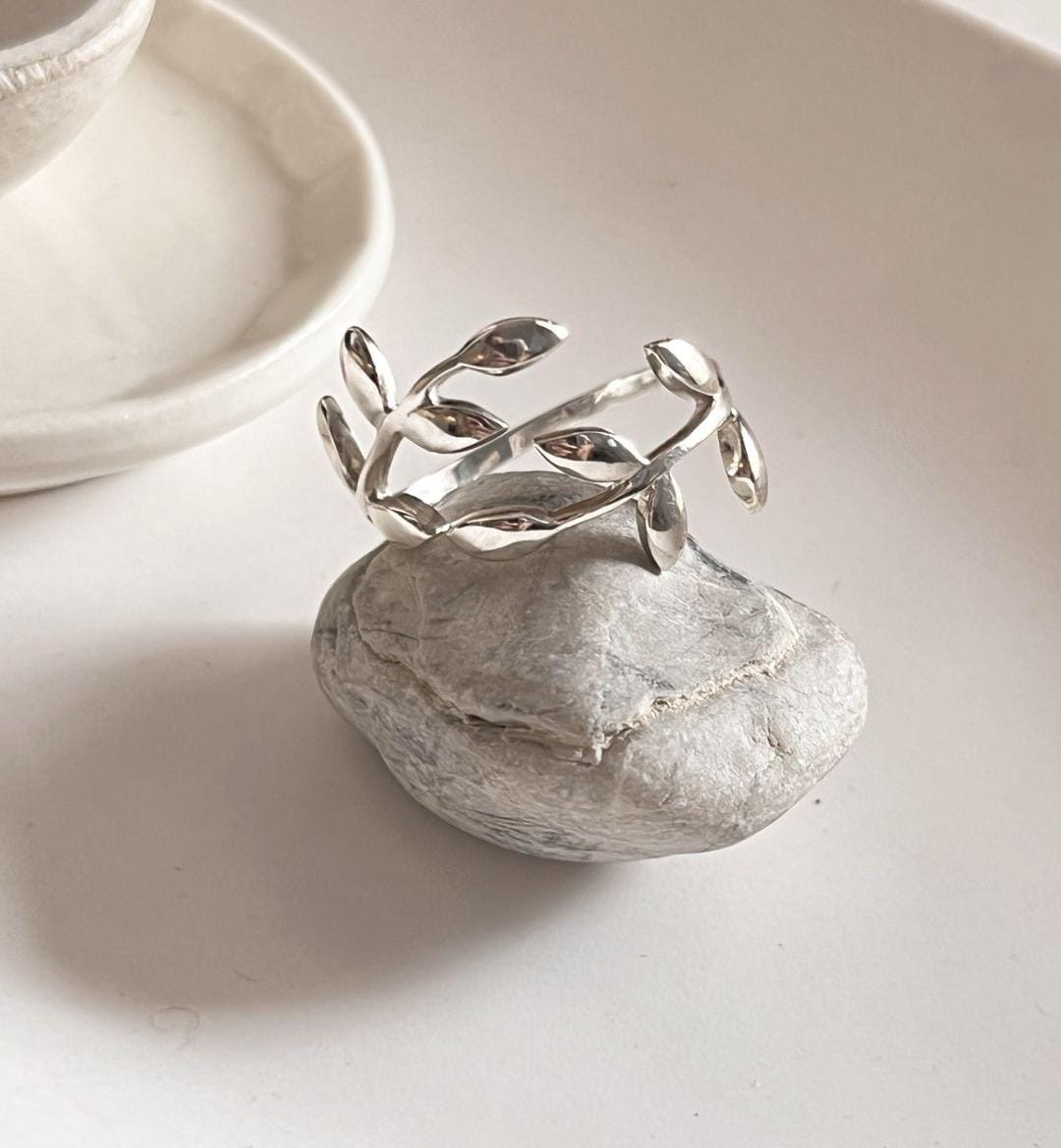 Elegant willow leaf sterling silver adjustable ring