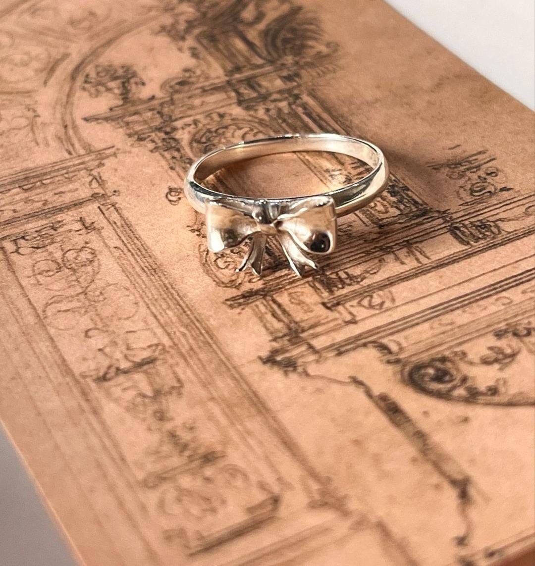 Unique Bow Silver Band Ring