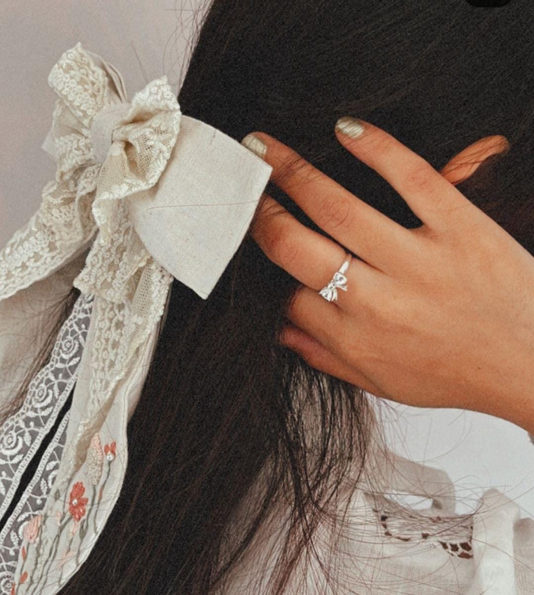 Delicate Bow Shape Silver Ring