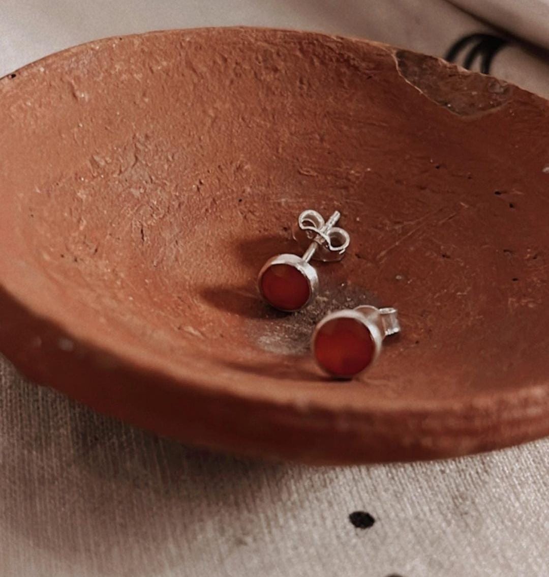 Tiny 4mm carnelian studs with classic silver setting