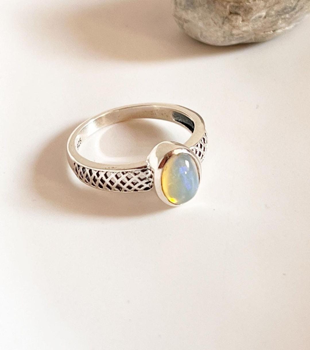 Patterned Band Silver Ring Featuring Opal Stone
