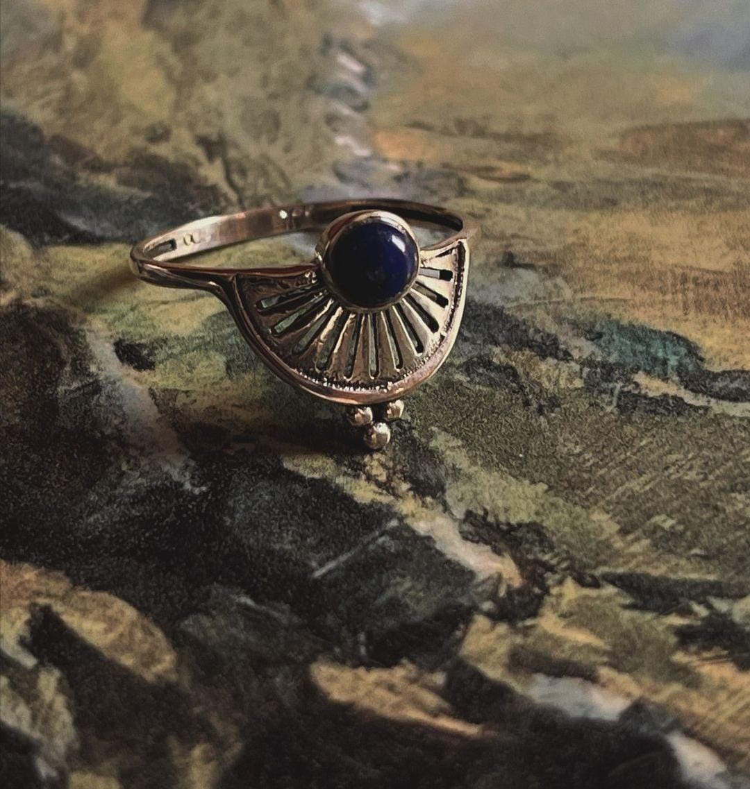 Elegant Lapis Silver Ring with Boho 2 Design