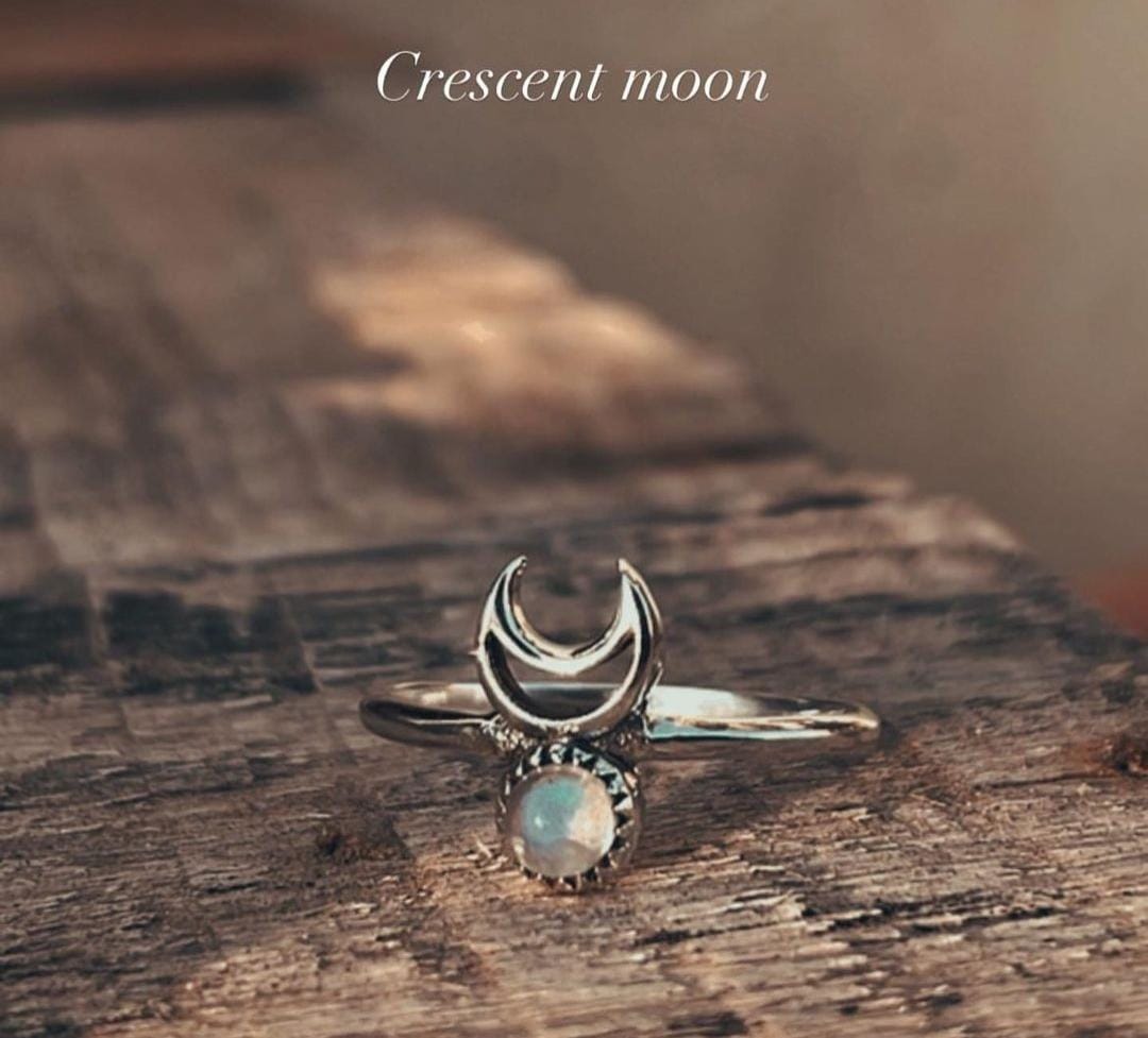 Handcrafted Moonstone Crescent Moon Silver Ring with Elegant Design