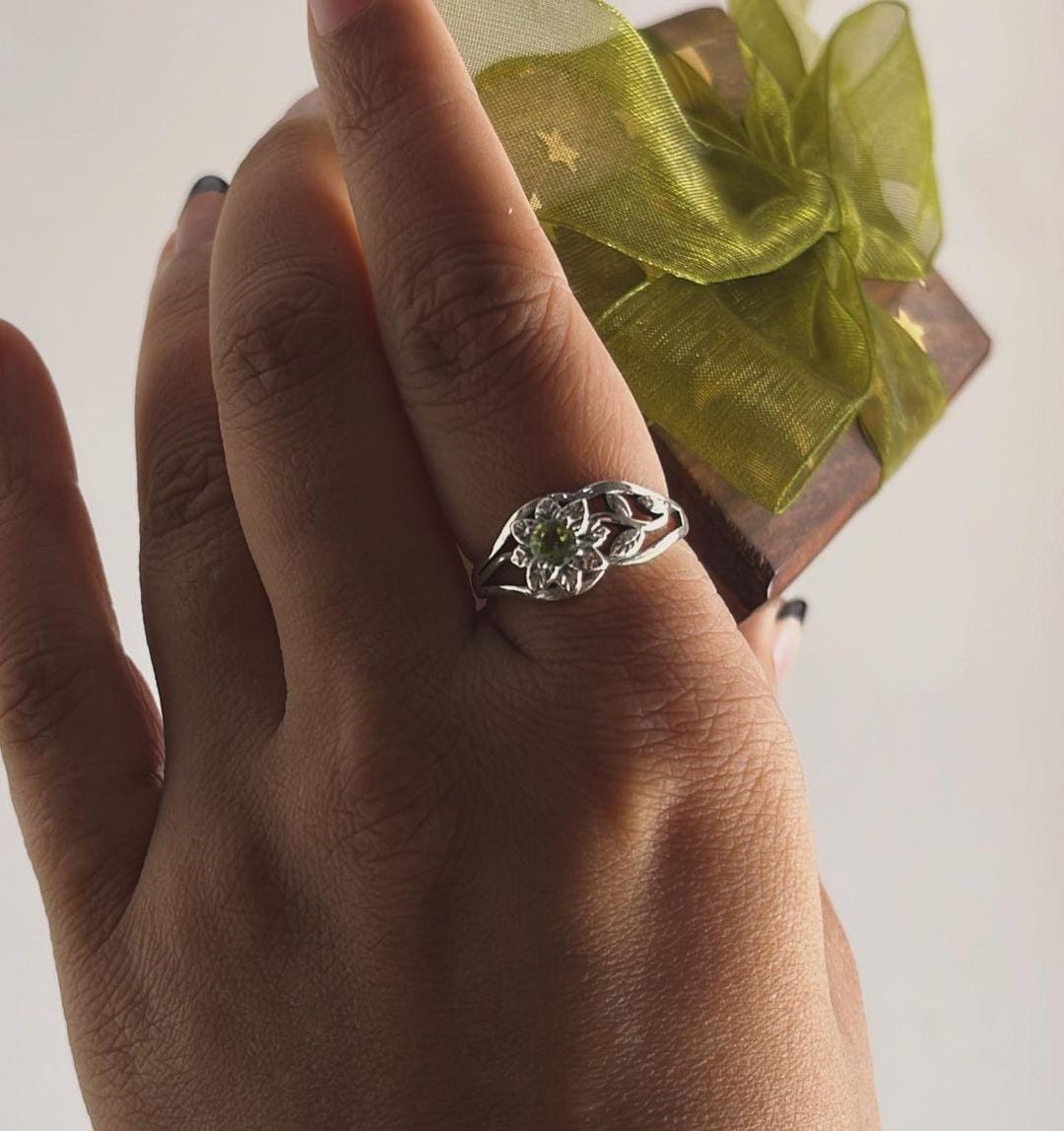 Boho Peridot Forest Silver Ring