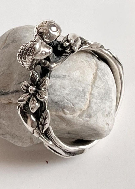 Charming Forest Enchantment 925 Sterling Silver Ring with Hedgehog and Mushroom