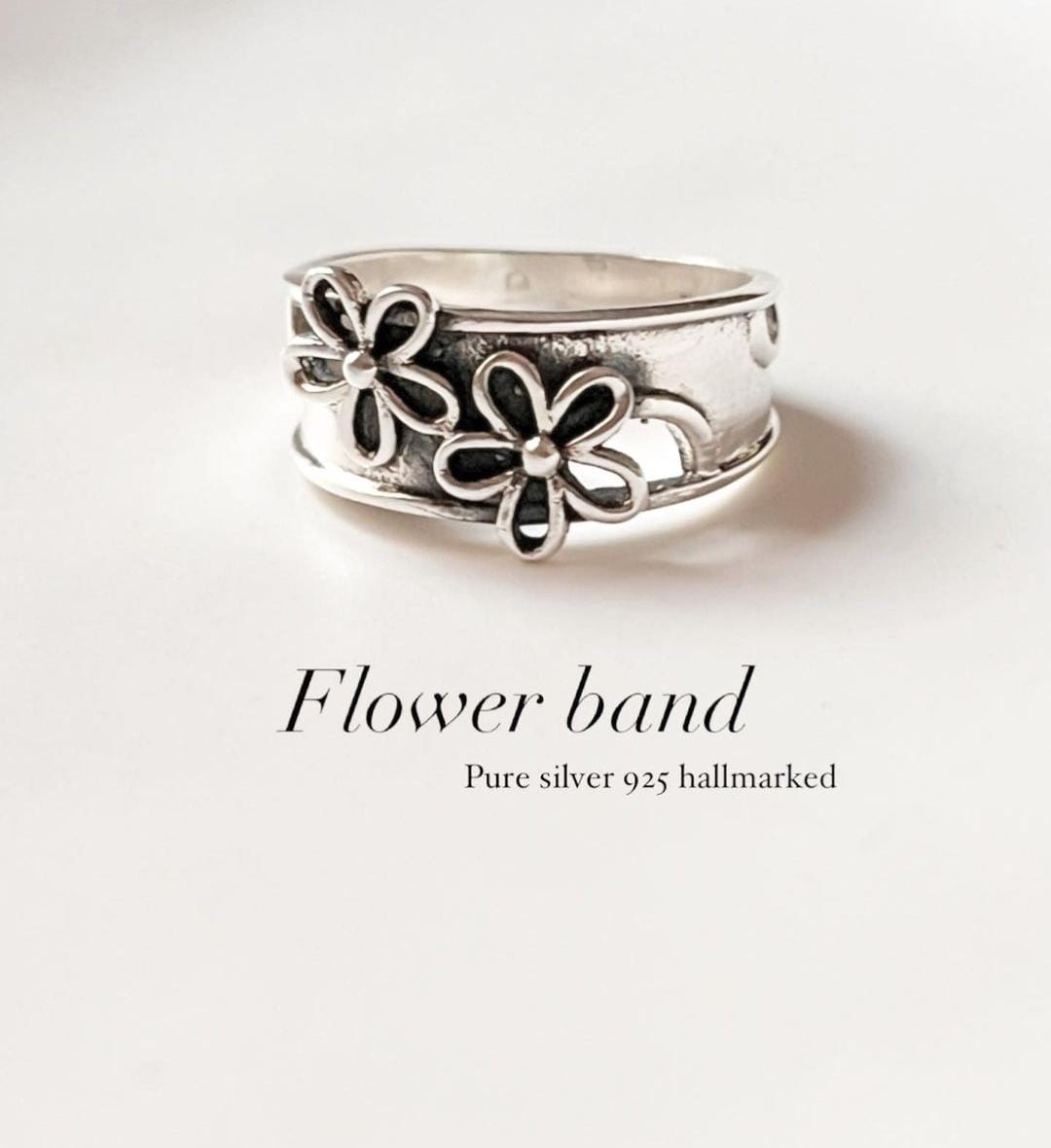 3D Floral Patch Cut Out Band Silver Ring