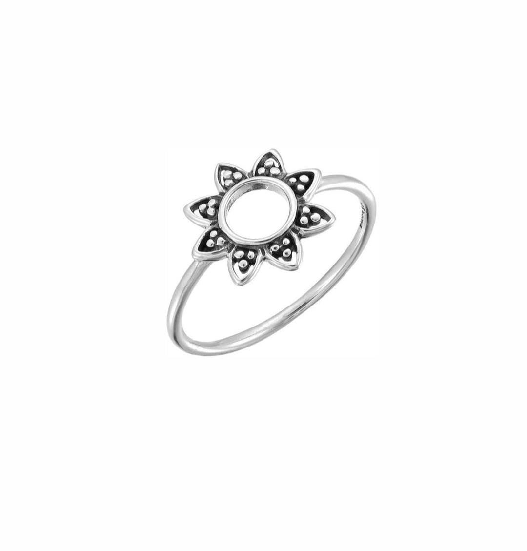 Soorajmukhi silver ring with sun motif