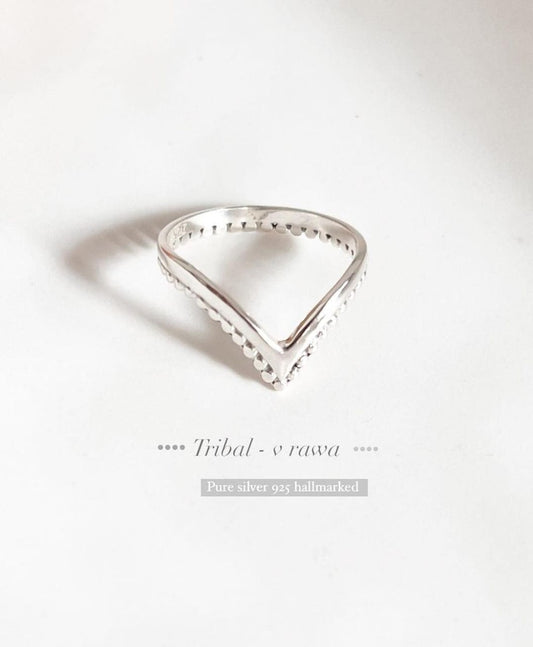 V Rawa stackable 925 sterling silver ring