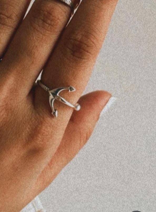 Simple yet elegant anchor ring in smooth sterling silver.