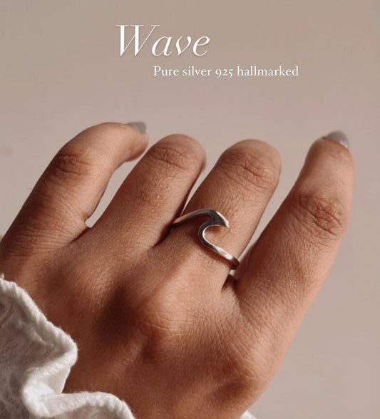 Sleek wave-shaped silver ring