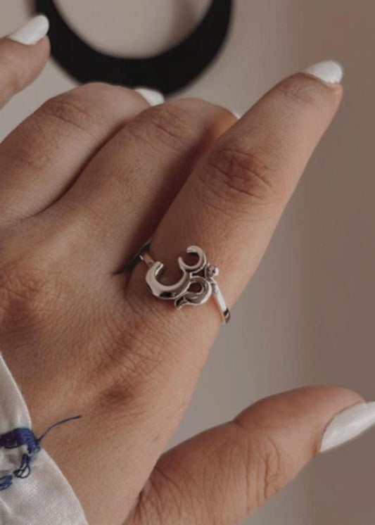 Elegant Om Aum 925 sterling silver Ring