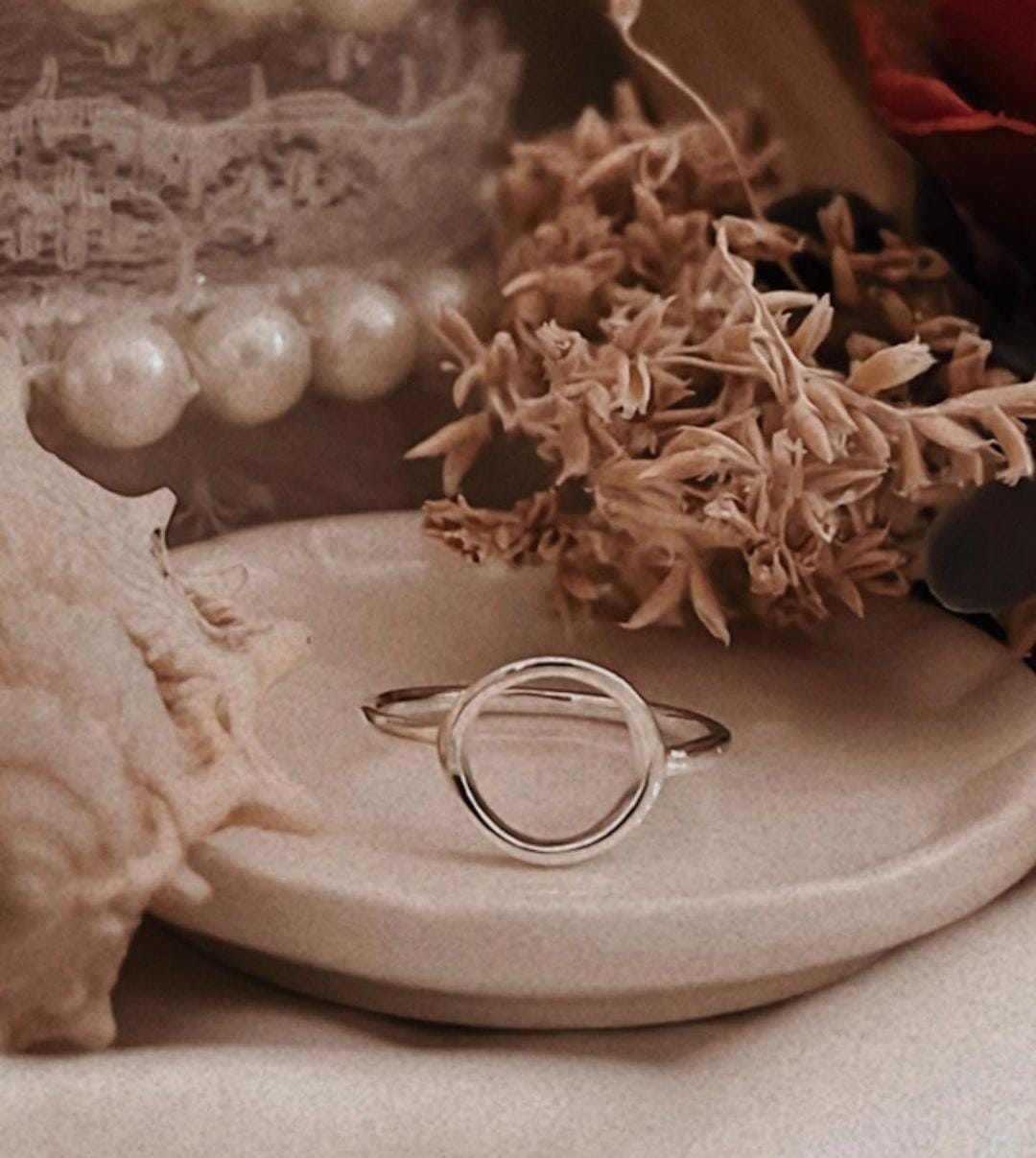 Minimalist Open Circle Silver Ring