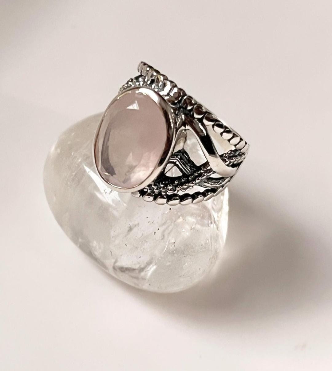 Rose quartz statement ring in sterling silver